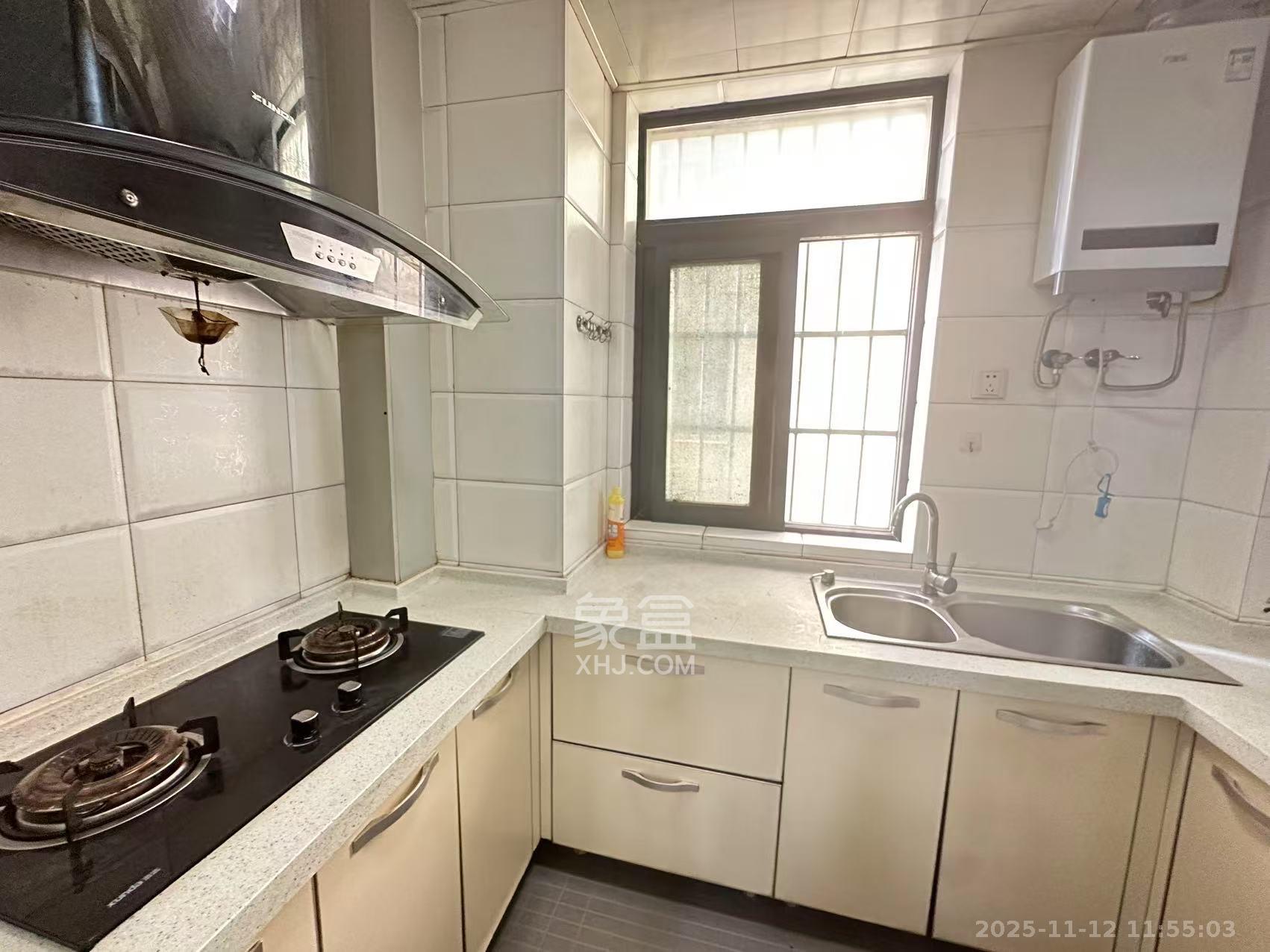 浏阳河畔家园  2室2厅2卫    2200.0元/月室内图