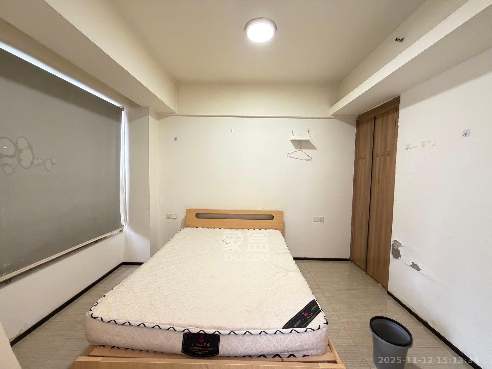 奥林匹克花园贡院三期 1室1厅1卫 1500.0元/月 奥林匹克花园贡院三期 1室1厅1卫 1500.0元/月室内图