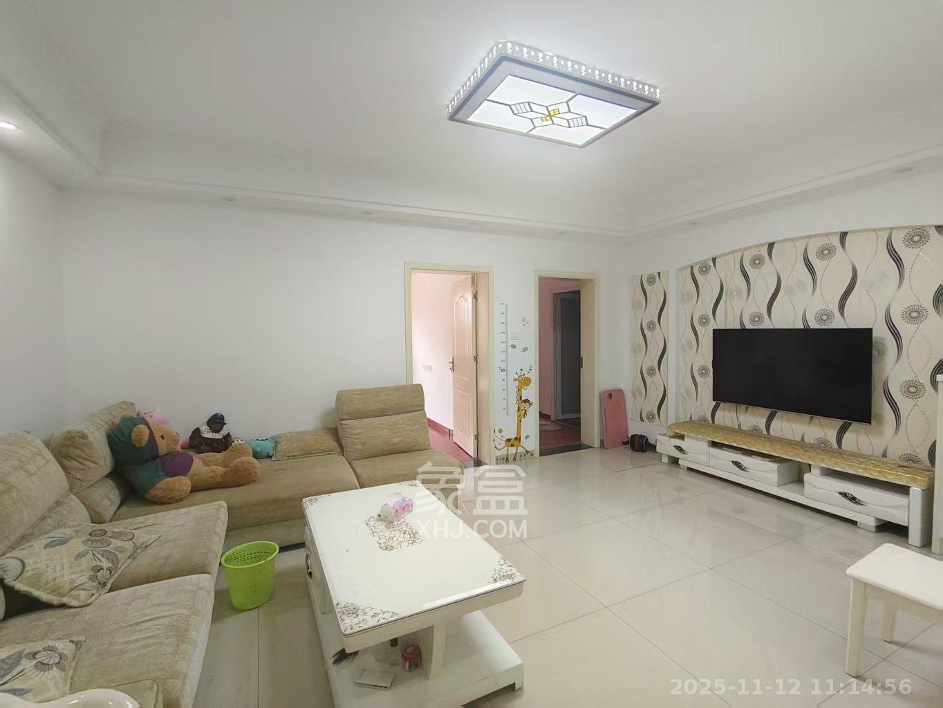 洛口渔香  2室2厅2卫    1000.0元/月室内图