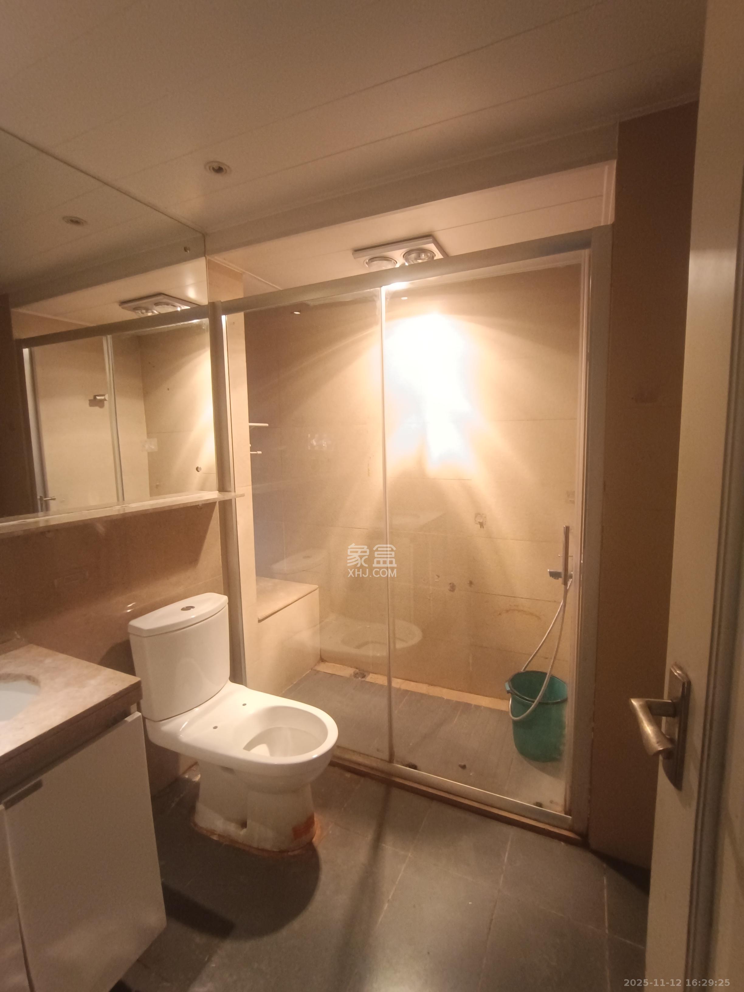 时代倾城一期 3室2厅2卫 2300.0元/月 时代倾城一期 3室2厅2卫 2300.0元/月室内图