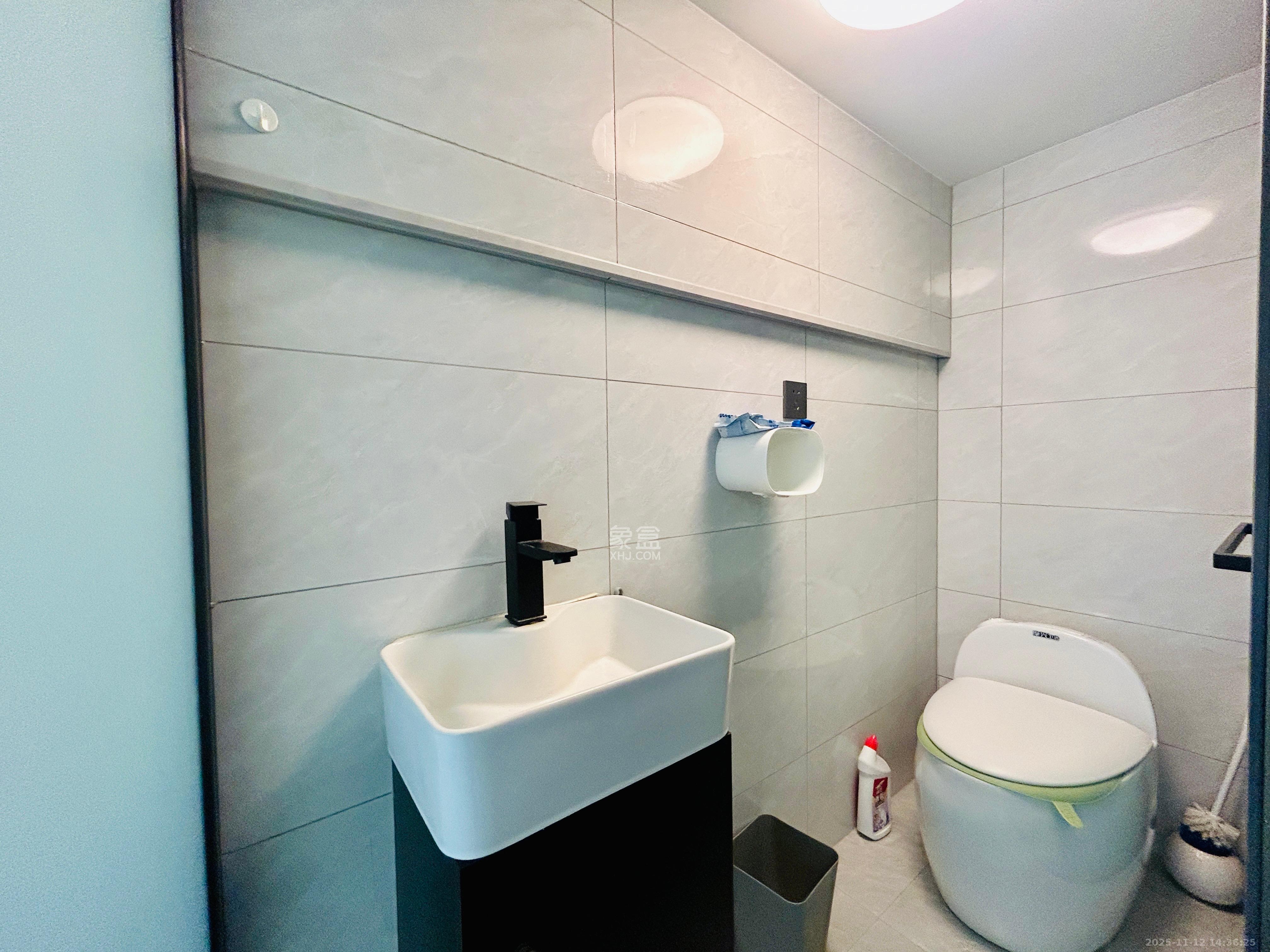 华润琨瑜府  2室2厅1卫    2500.0元/月室内图