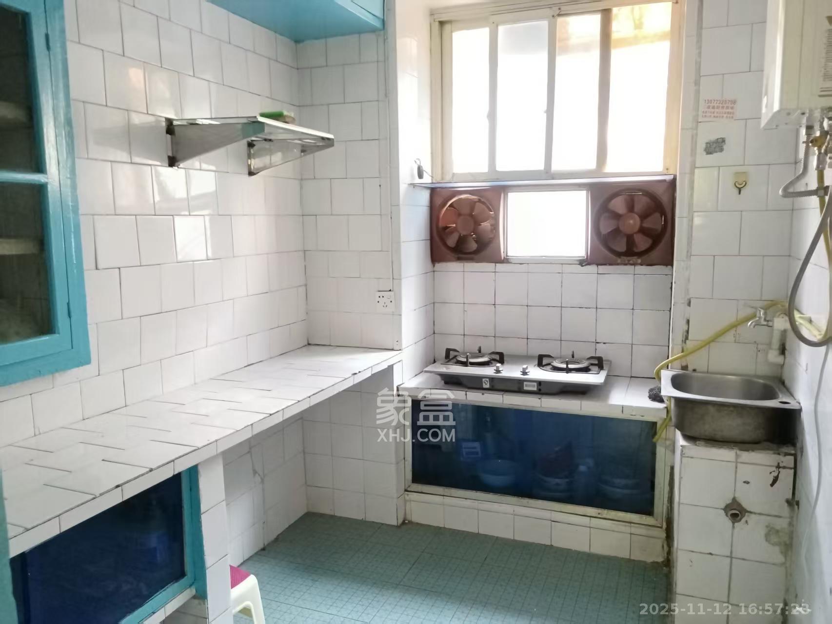 国庆新村 1室1厅1卫 1600.0元/月 国庆新村 1室1厅1卫 1600.0元/月室内图