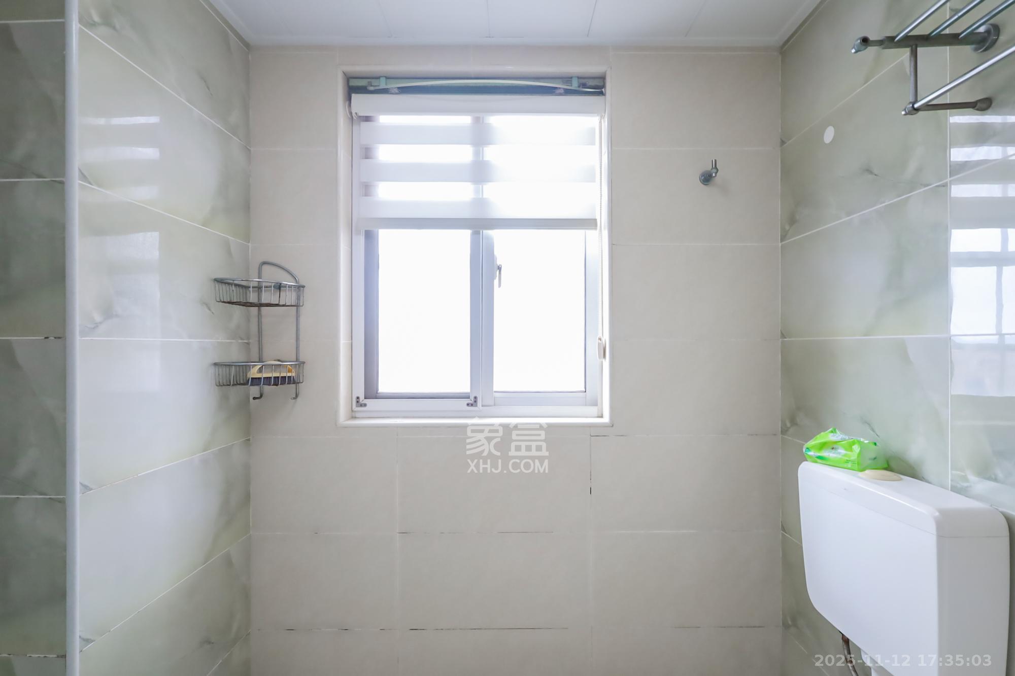 景秀江山  3室2厅1卫    115.0万卫生间