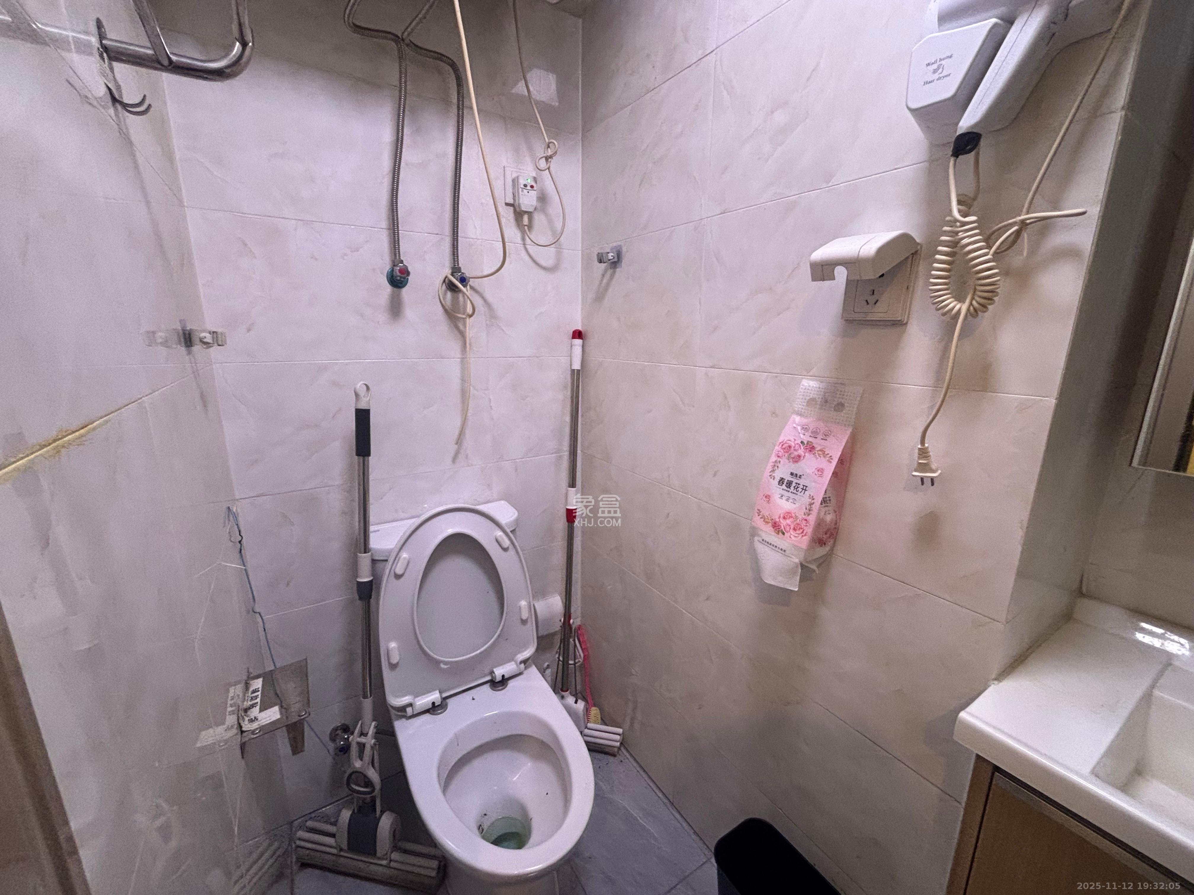 卓越浅水湾 1室0厅0卫 1500.0元/月 卓越浅水湾 1室0厅0卫 1500.0元/月室内图