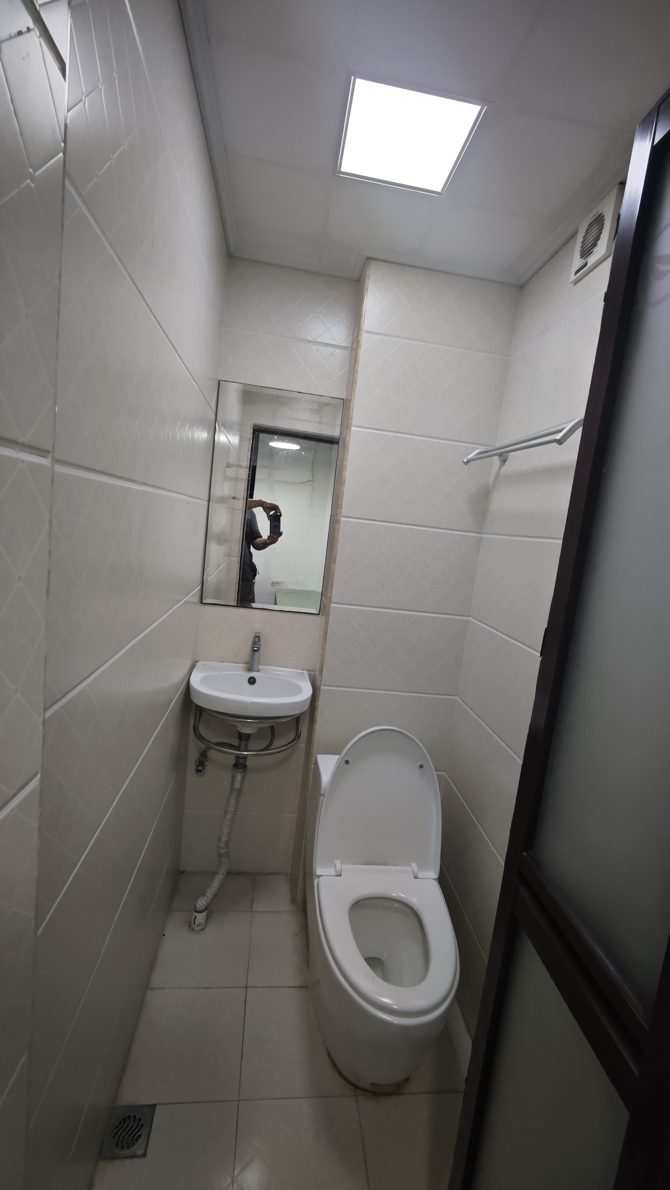 瑞园二期 3室2厅2卫 2700.0元/月 瑞园二期 3室2厅2卫 2700.0元/月室内图