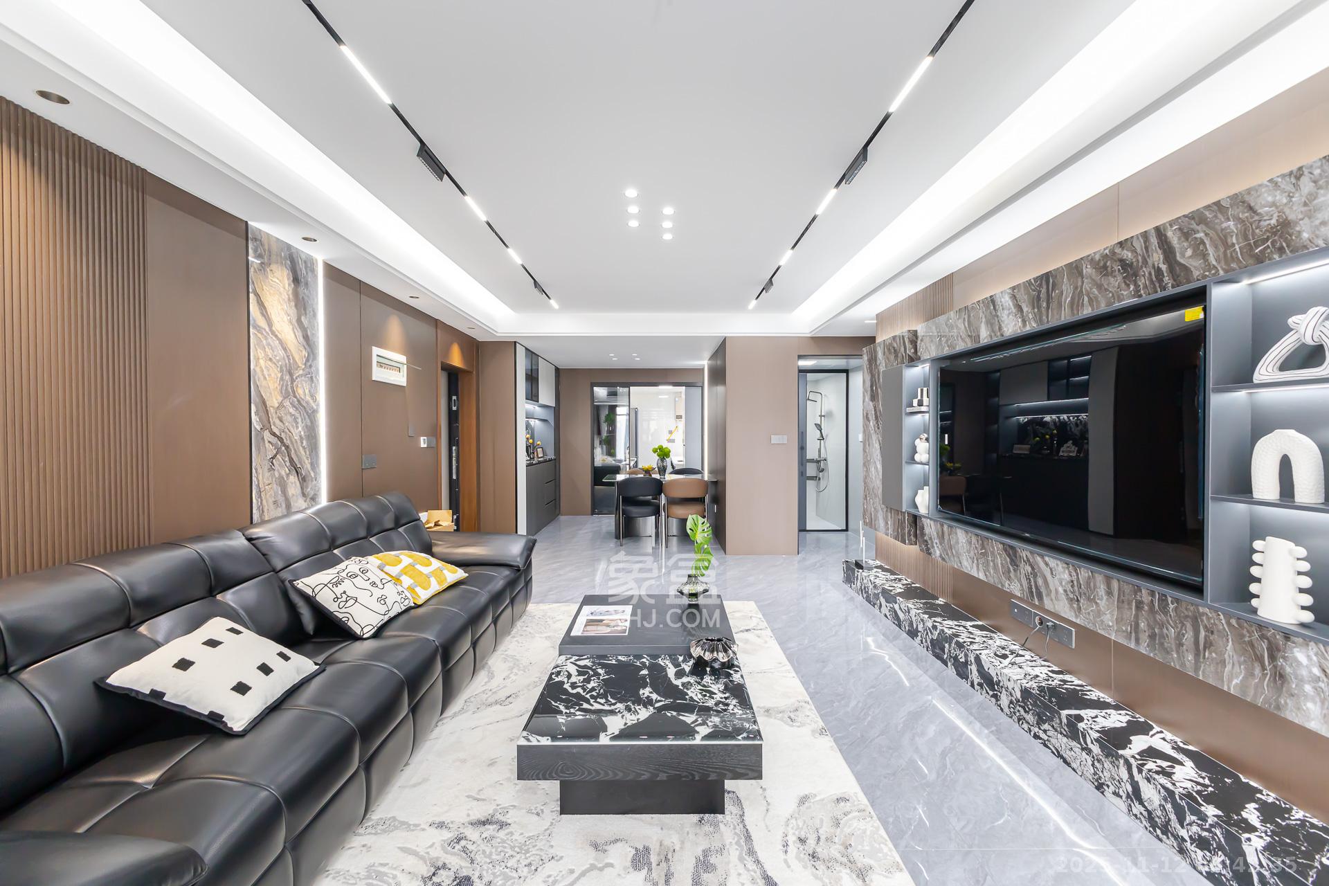 乾源国际  4室2厅2卫    106.8万