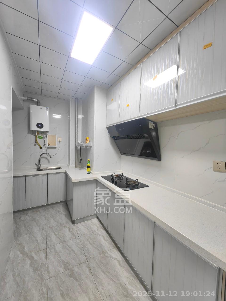 山水新城  2室2厅1卫    1800.0元/月室内图