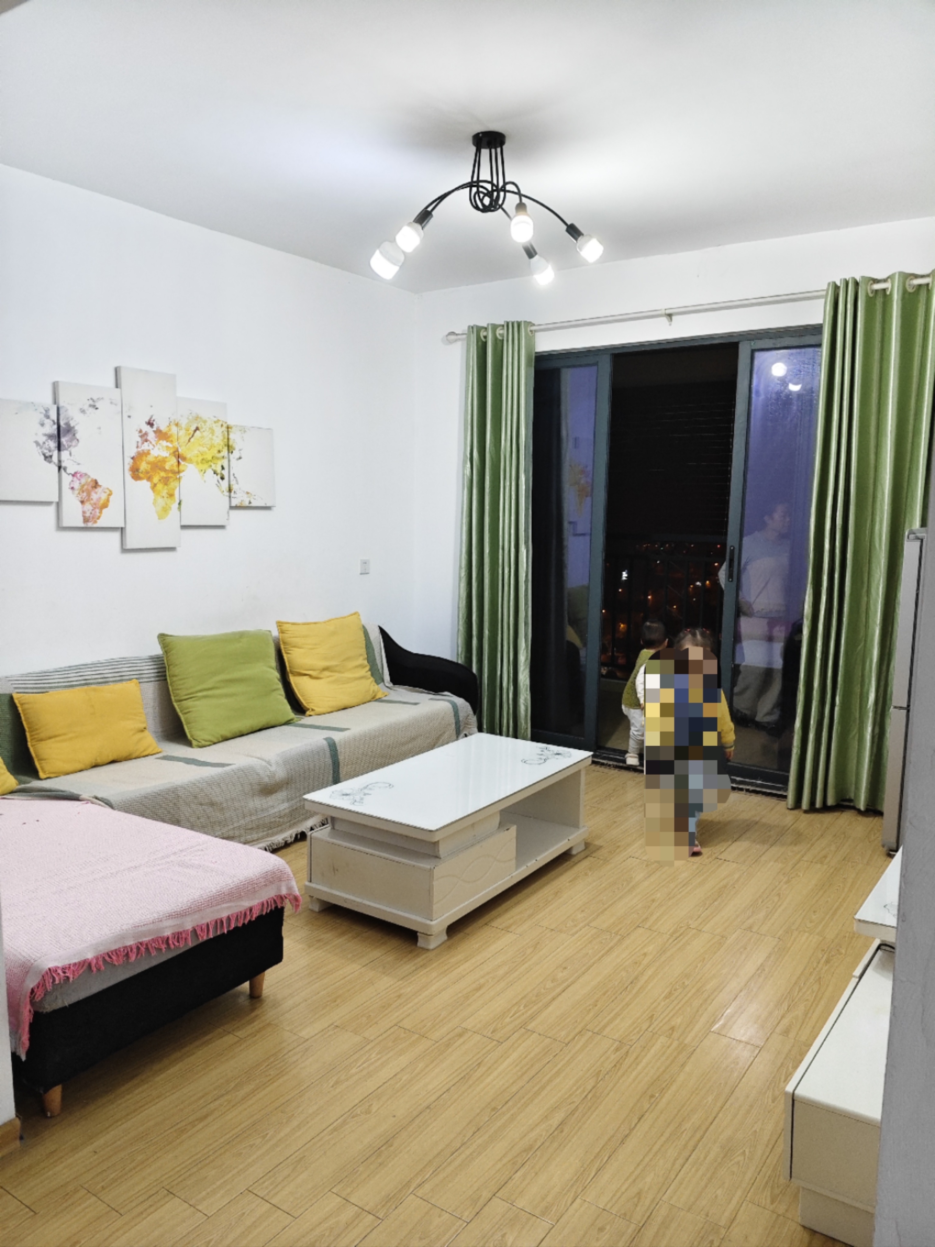 爵世名邸东湖(东湖壹号企业总部基地) 3室2厅1卫 2200.0元/月 爵世名邸东湖(东湖壹号企业总部基地) 3室2厅1卫 2200.0元/月户型图