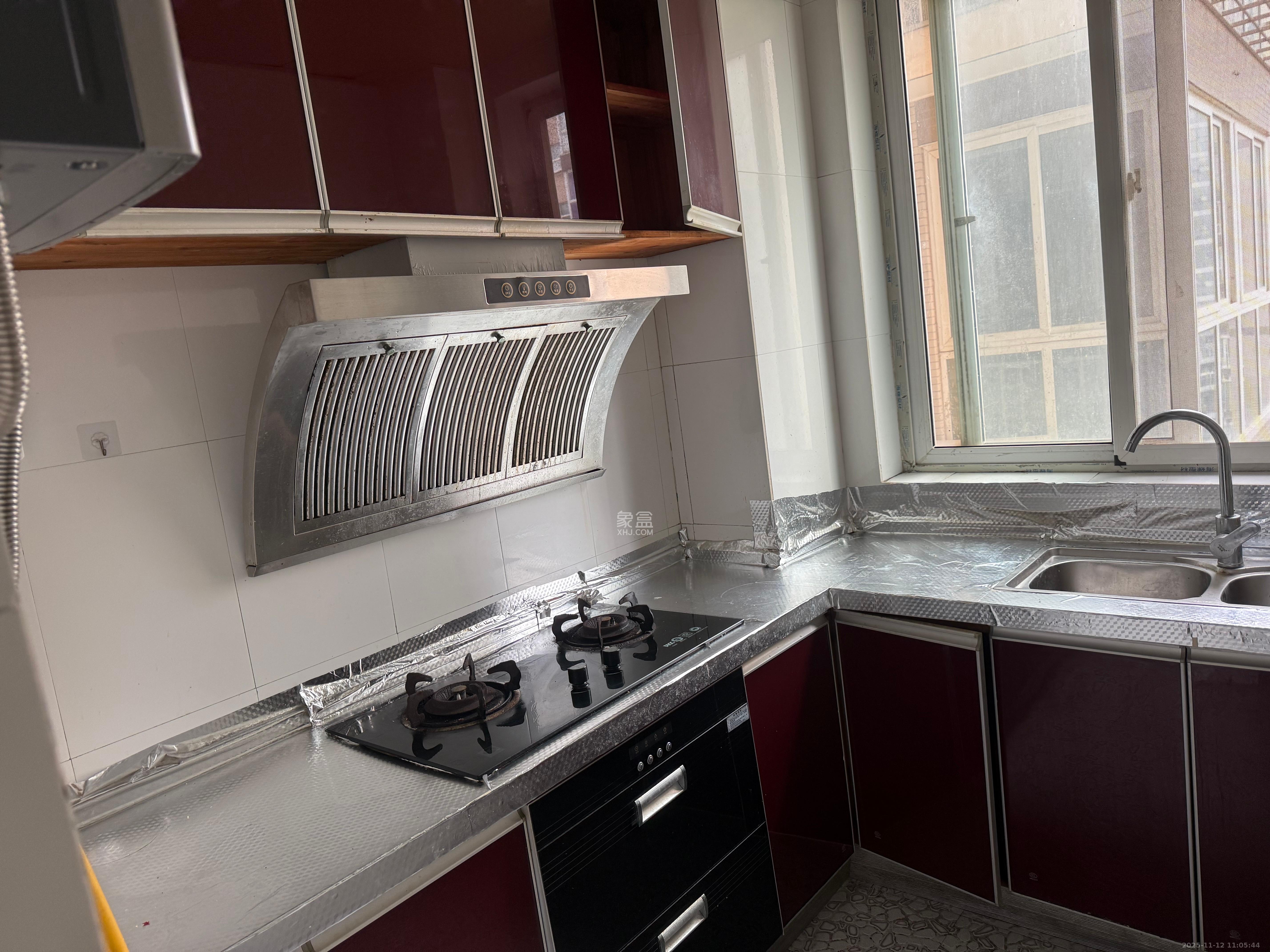 水映青山  2室2厅1卫    1900.0元/月室内图