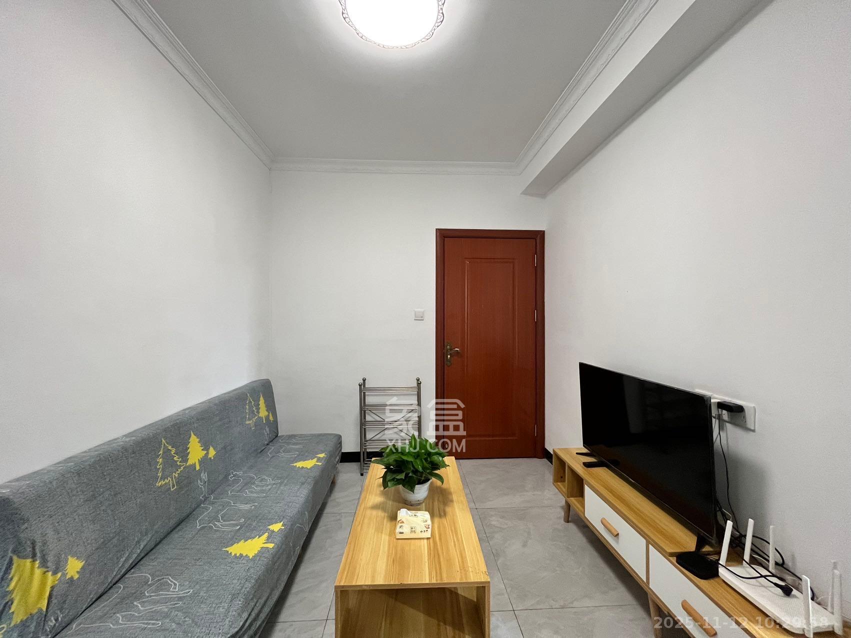 和润园一、二期 1室1厅1卫 1400.0元/月 和润园一、二期 1室1厅1卫 1400.0元/月室内图