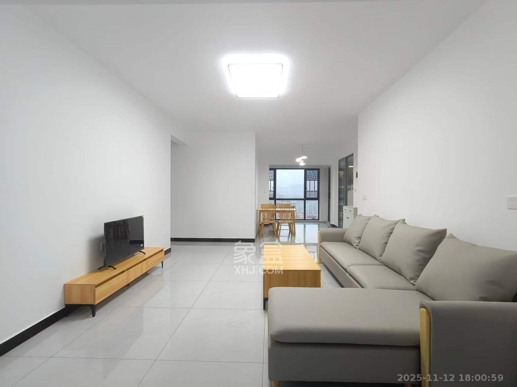 星雅美辰 3室2厅2卫 2700.0元/月 星雅美辰 3室2厅2卫 2700.0元/月室内图