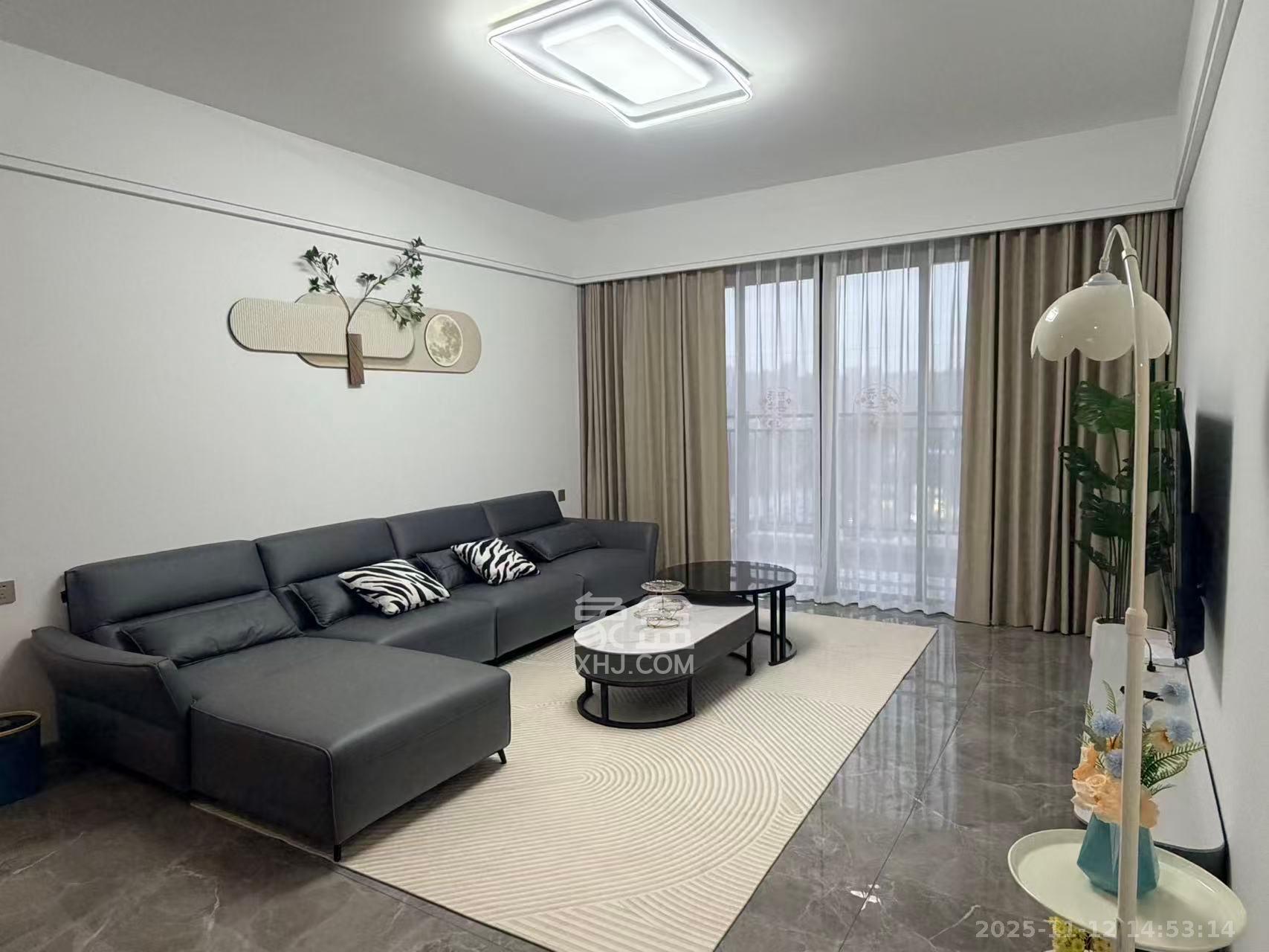 梅溪枫林 4室2厅1卫 3580.0元/月 梅溪枫林 4室2厅1卫 3580.0元/月室内图