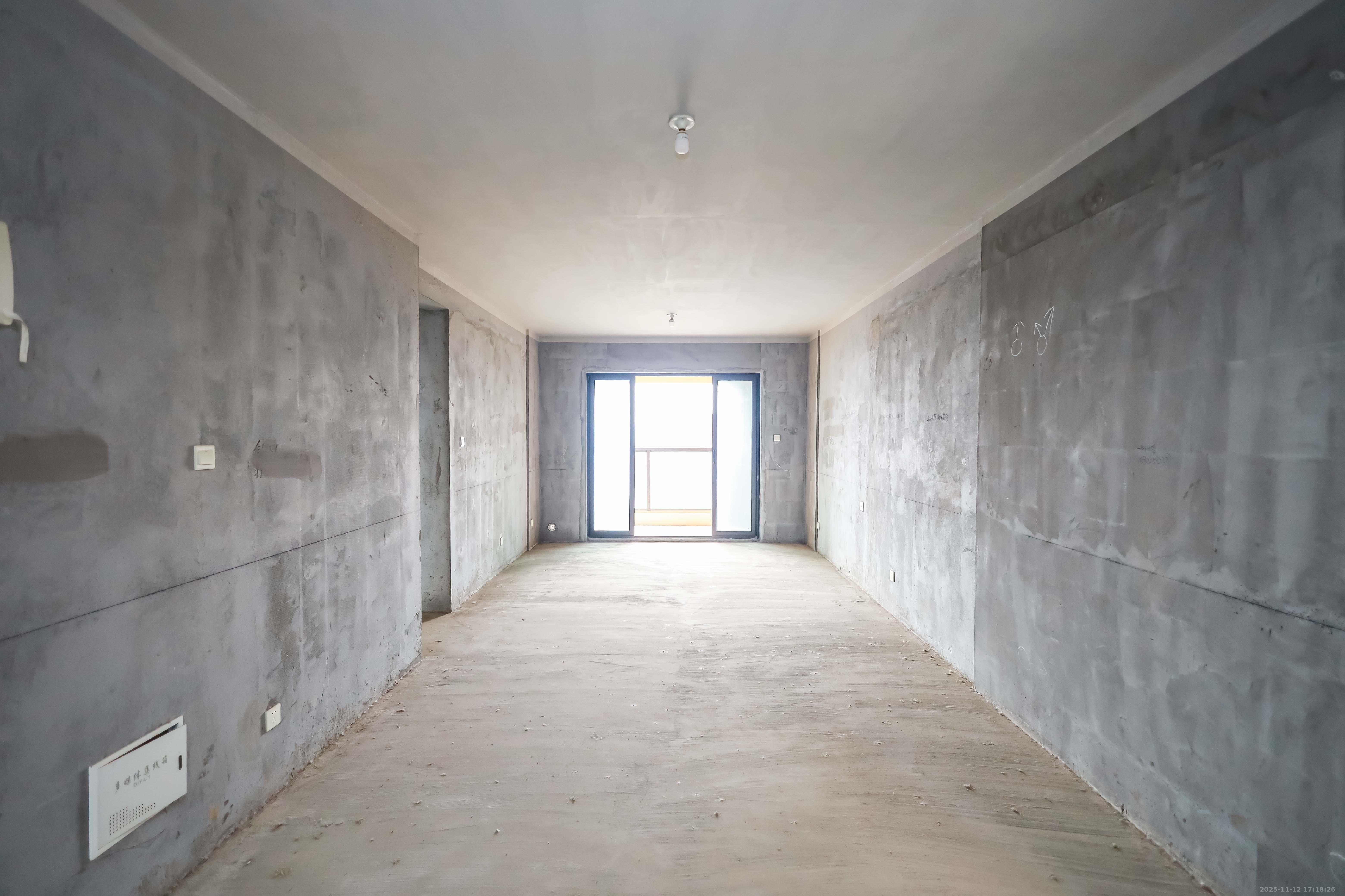 奥克斯缔壹城 4室2厅2卫 94.8万 奥克斯缔壹城 4室2厅2卫 94.8万客厅