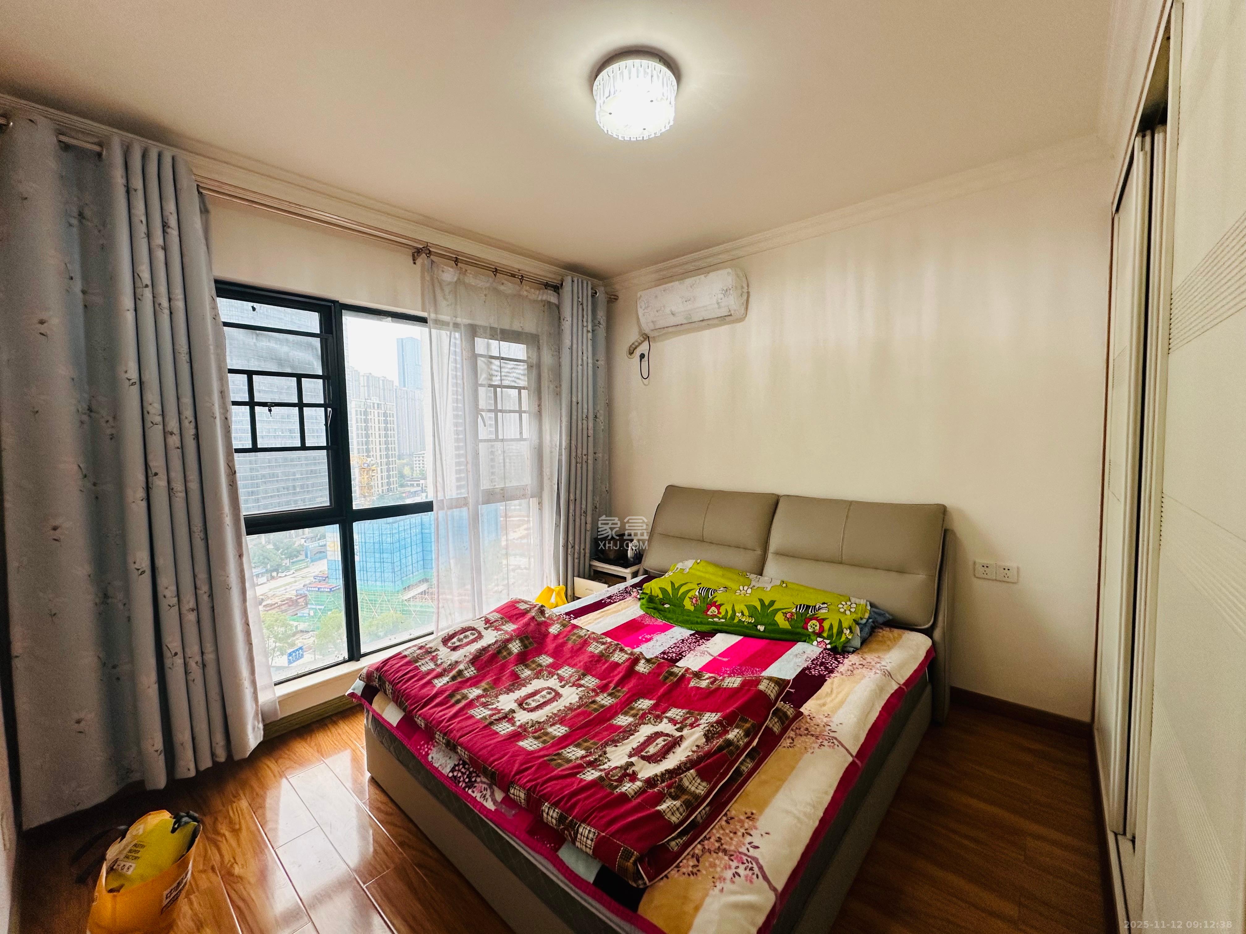 振业城二期 3室2厅1卫 3200.0元/月 振业城二期 3室2厅1卫 3200.0元/月室内图