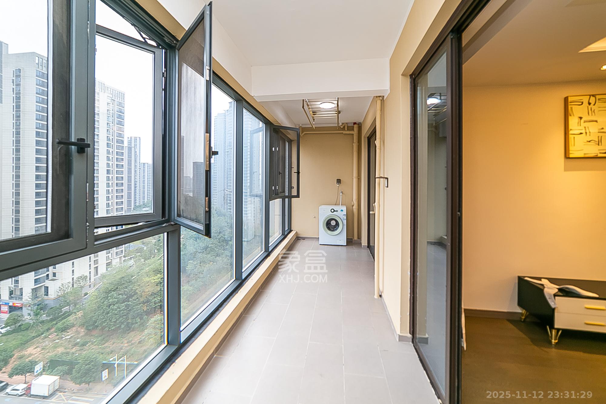 新力铂园（江山云著）  3室2厅2卫    128.0万阳台