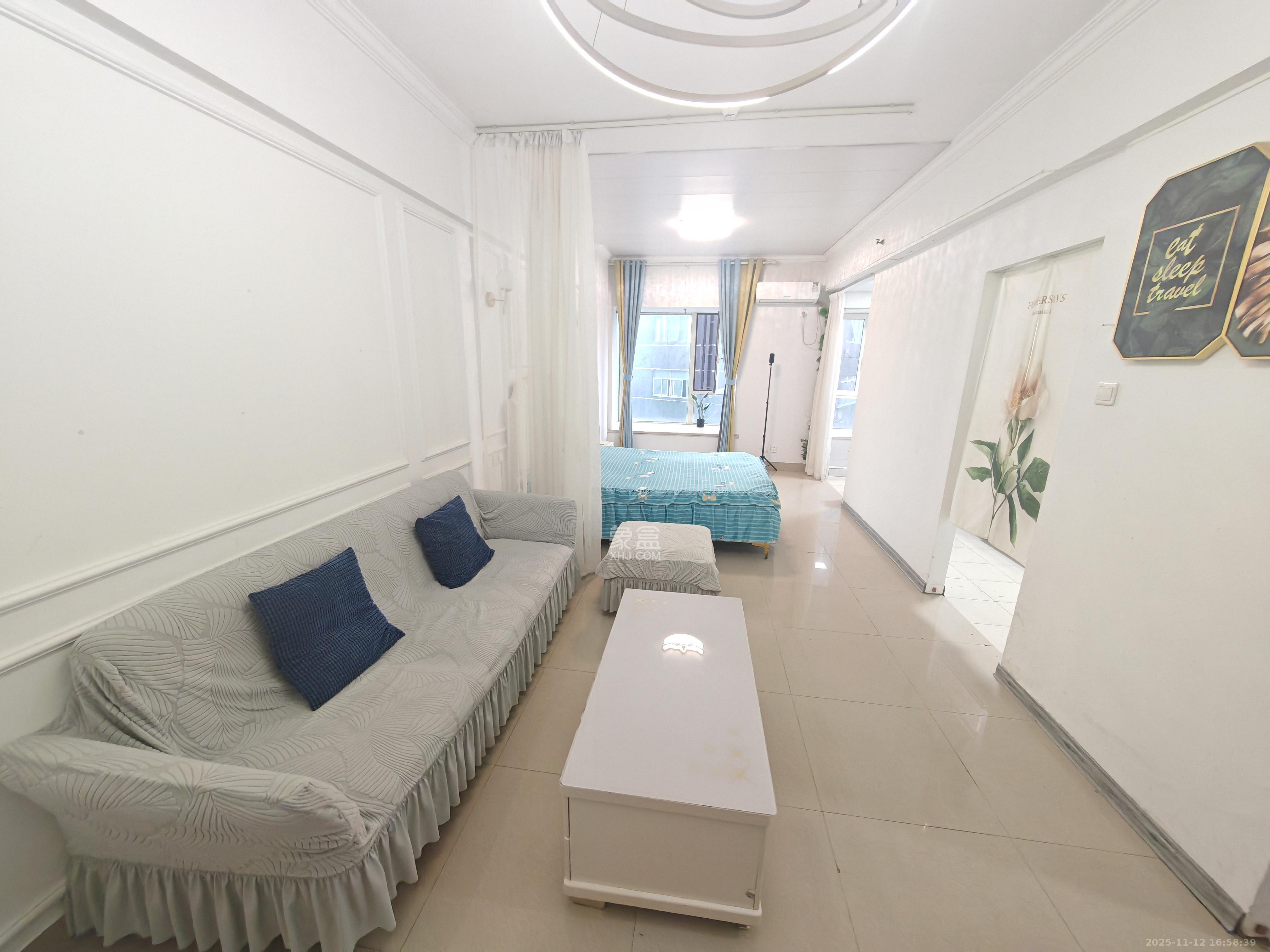 汀兰雅苑 1室1厅1卫 1800.0元/月 汀兰雅苑 1室1厅1卫 1800.0元/月室内图