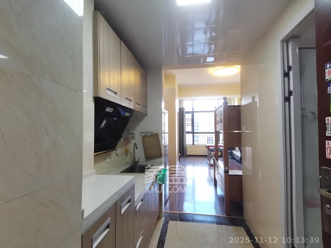 金茂梅溪湖 1室1厅1卫 1400.0元/月 金茂梅溪湖 1室1厅1卫 1400.0元/月室内图