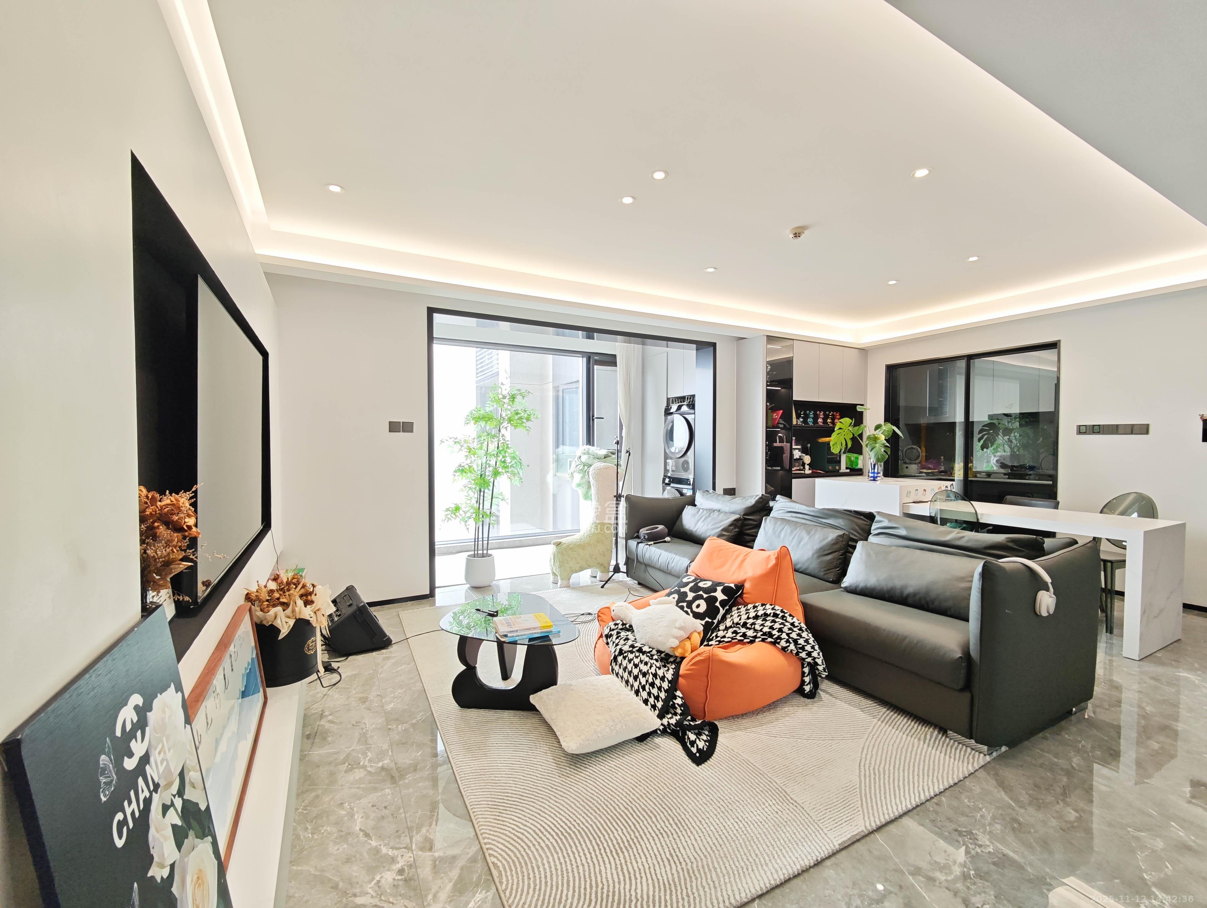 万科魅力之城 4室2厅2卫 139.0万 万科魅力之城 4室2厅2卫 139.0万客厅