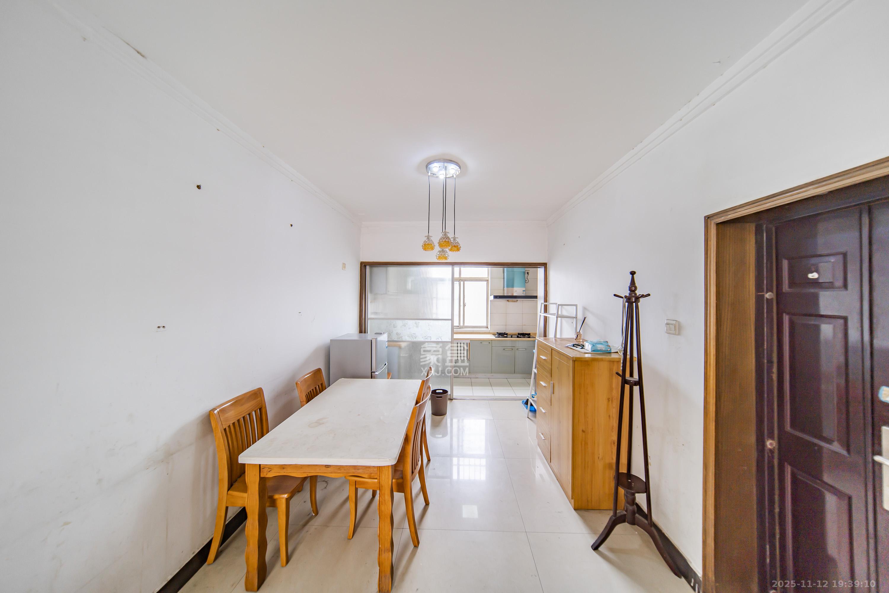 四季美景一、二期 2室2厅1卫 72.0万 四季美景一、二期 2室2厅1卫 72.0万其他