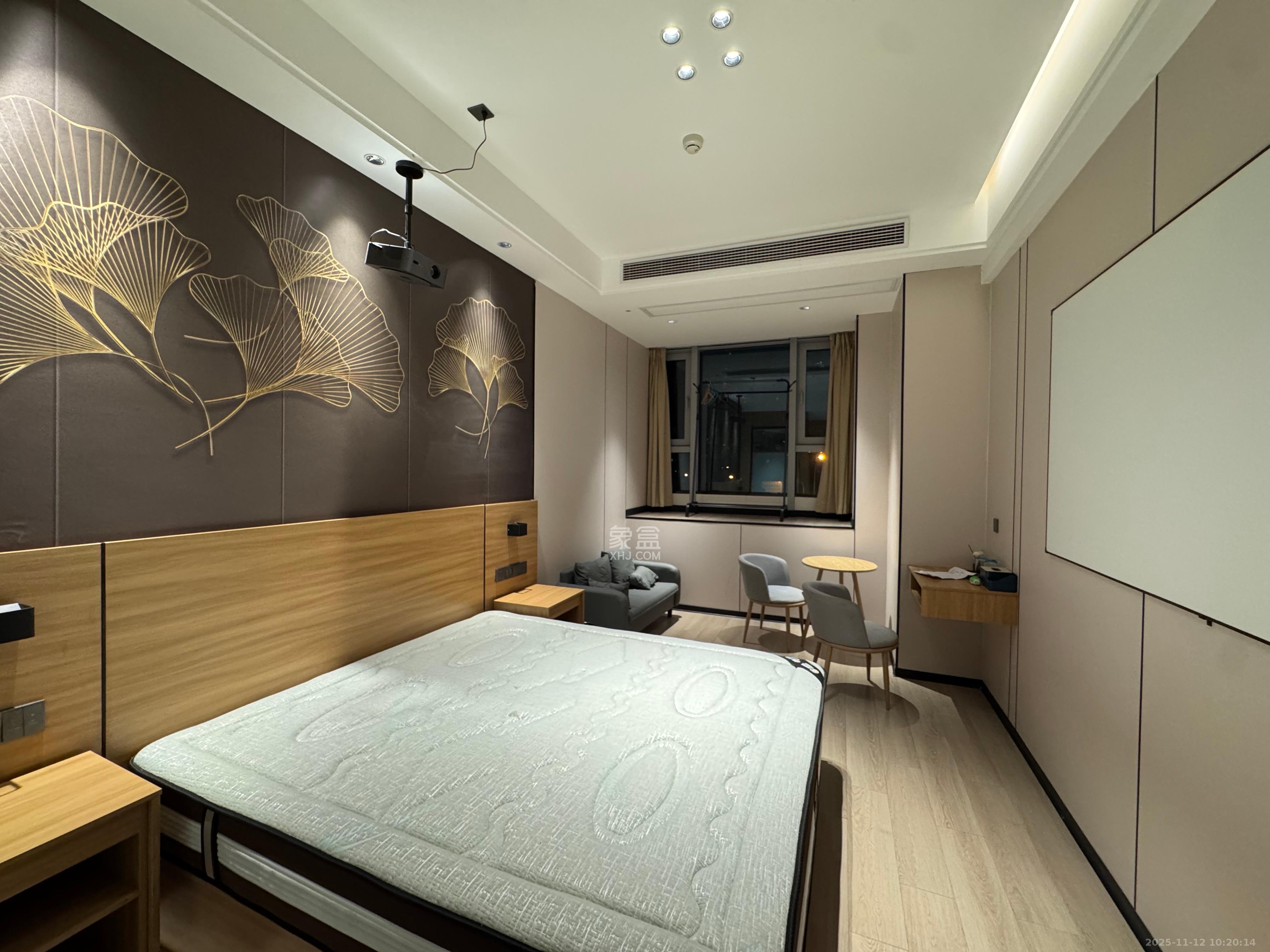 福晟翡翠湾  1室1厅1卫    1600.0元/月