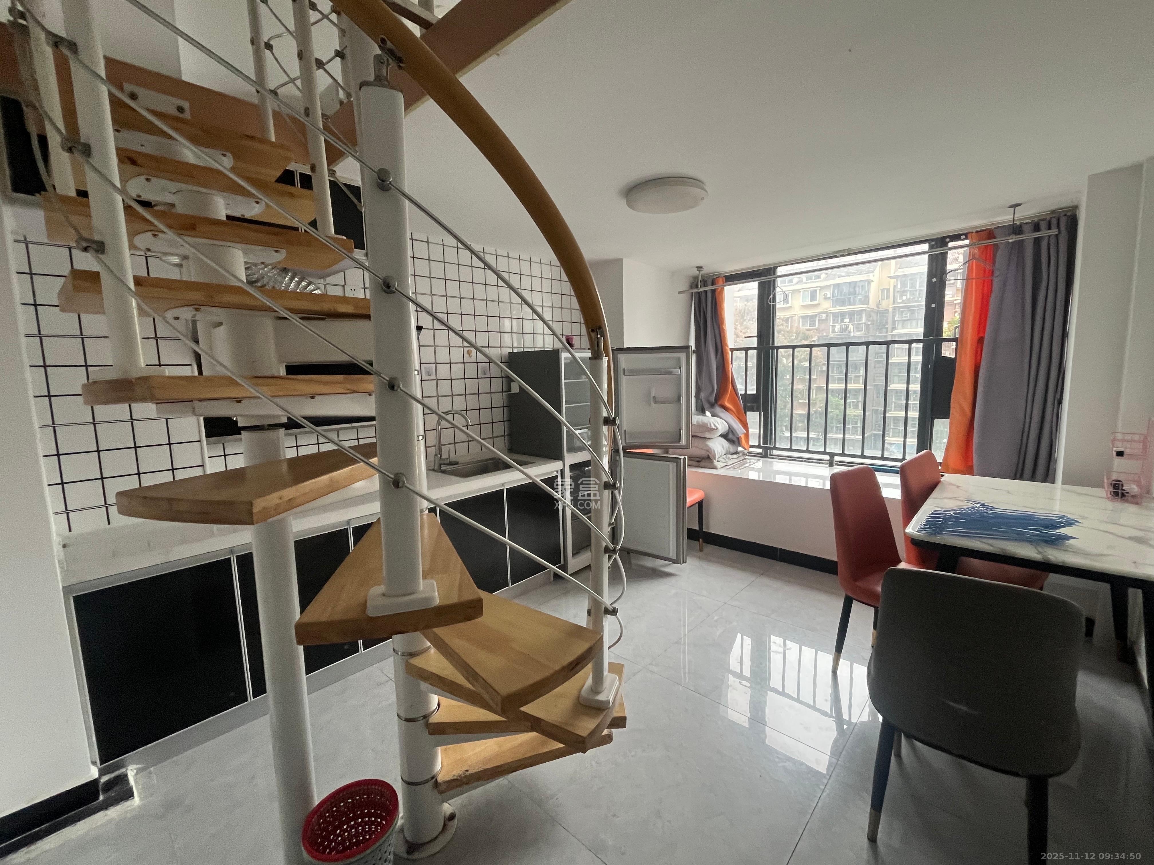 龙湖湘江星座（祺鑫星座公寓）  1室1厅1卫    1800.0元/月室内图