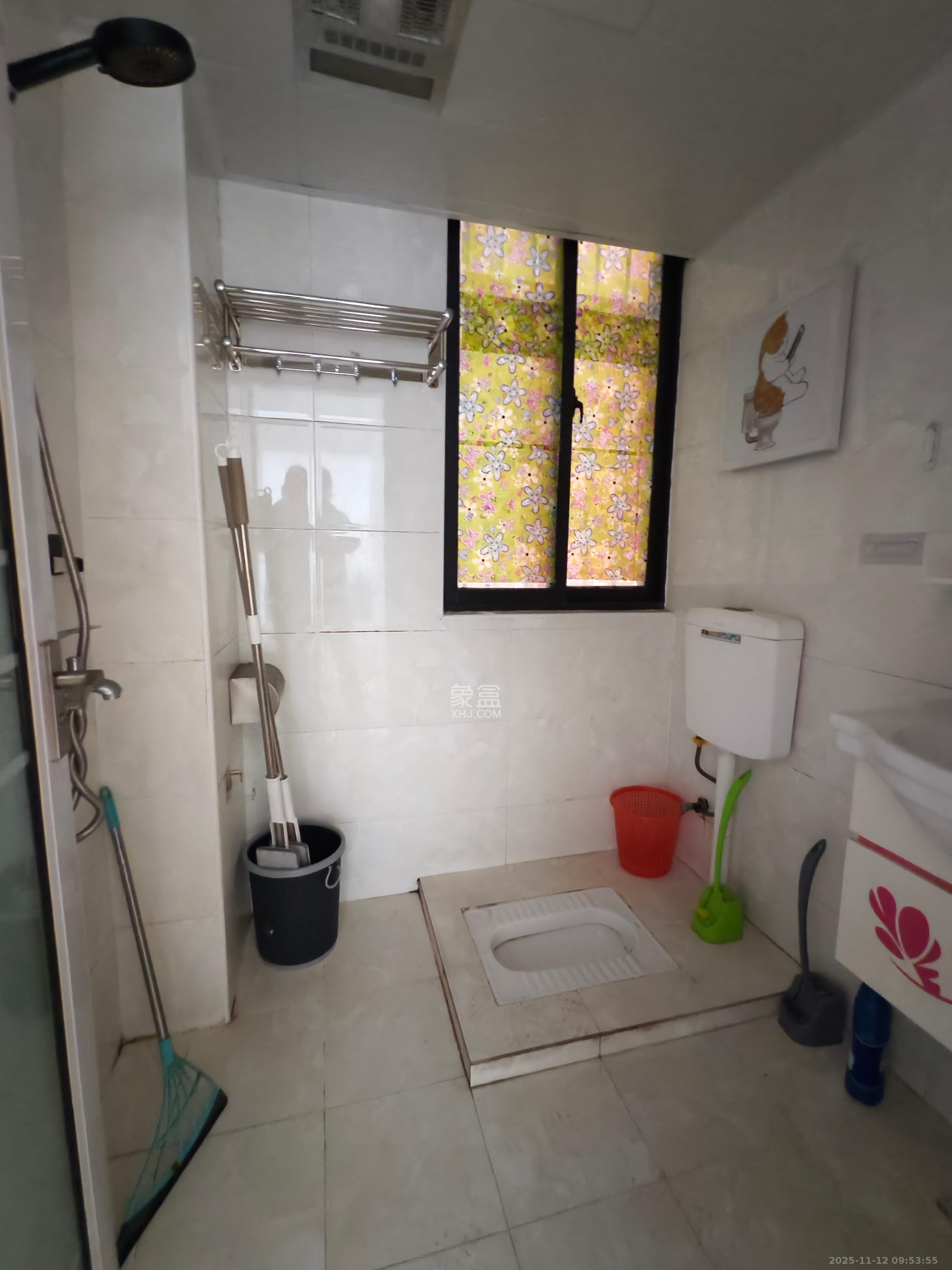 康桥长郡  2室2厅1卫    1500.0元/月室内图