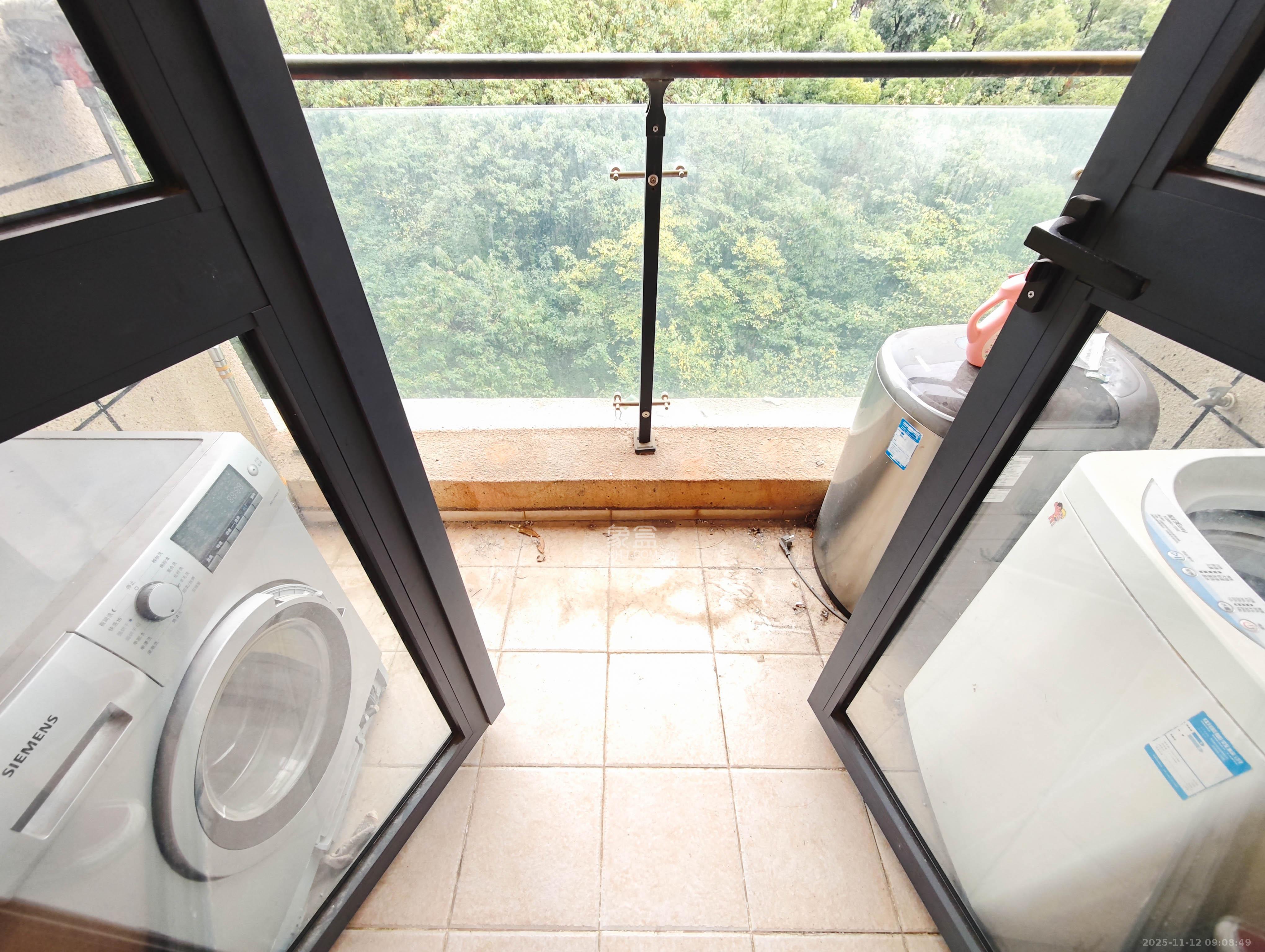 保利城（中航城国际社区、郡原美村）  1室1厅1卫    40.0万其他