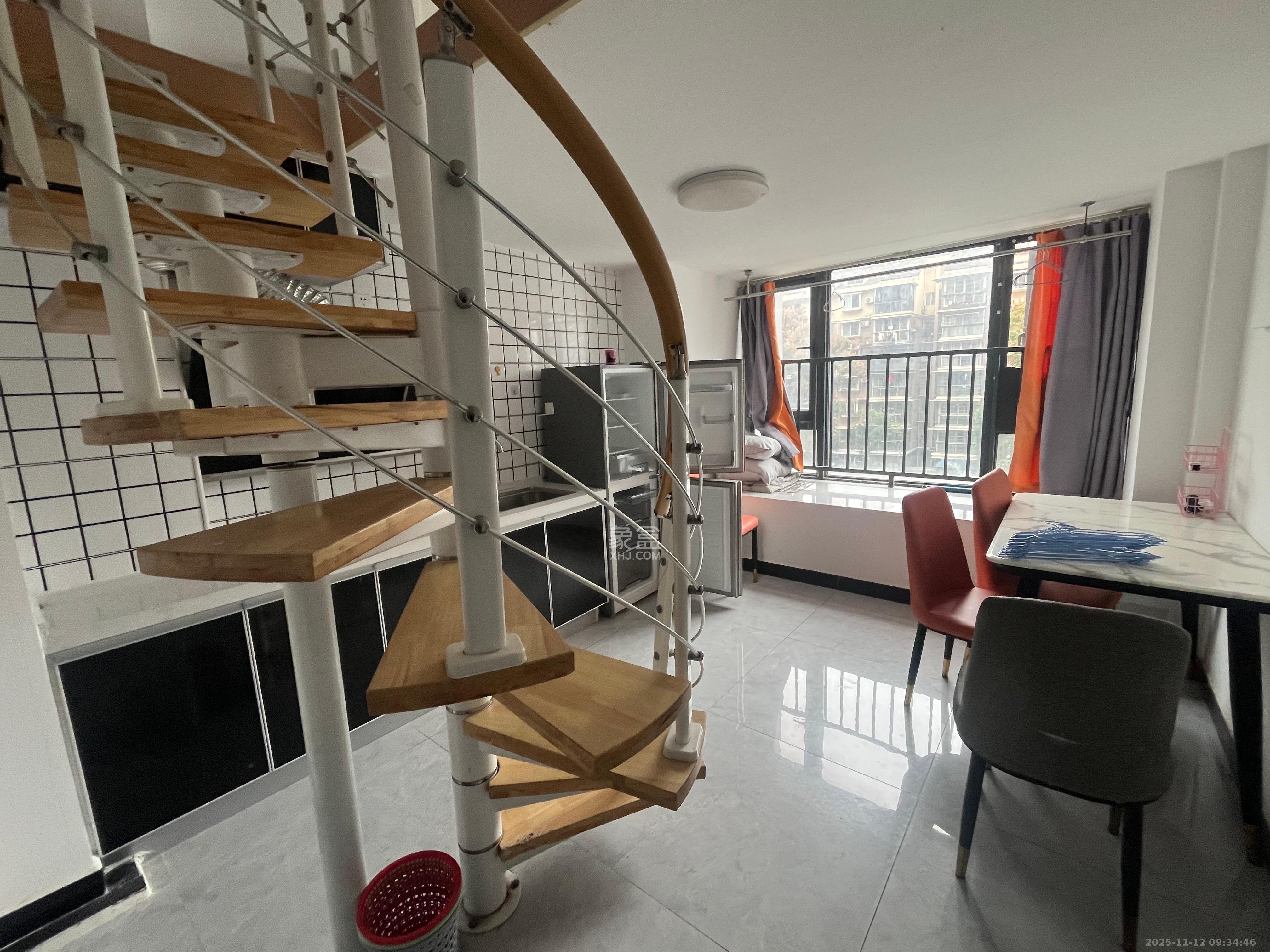 龙湖湘江星座（祺鑫星座公寓）  1室1厅1卫    1800.0元/月