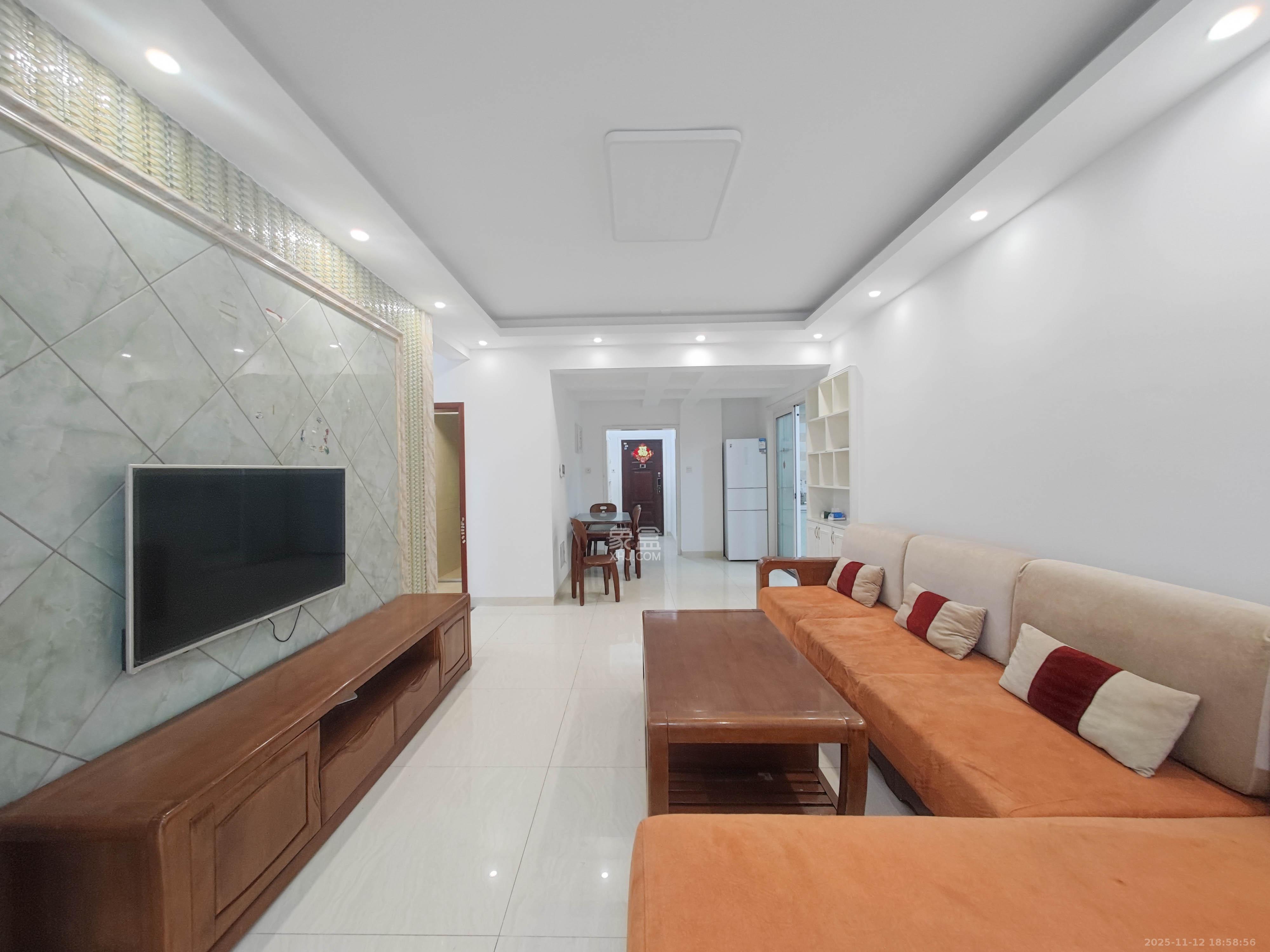 恒生碧水龙庭  3室2厅1卫    83.0万