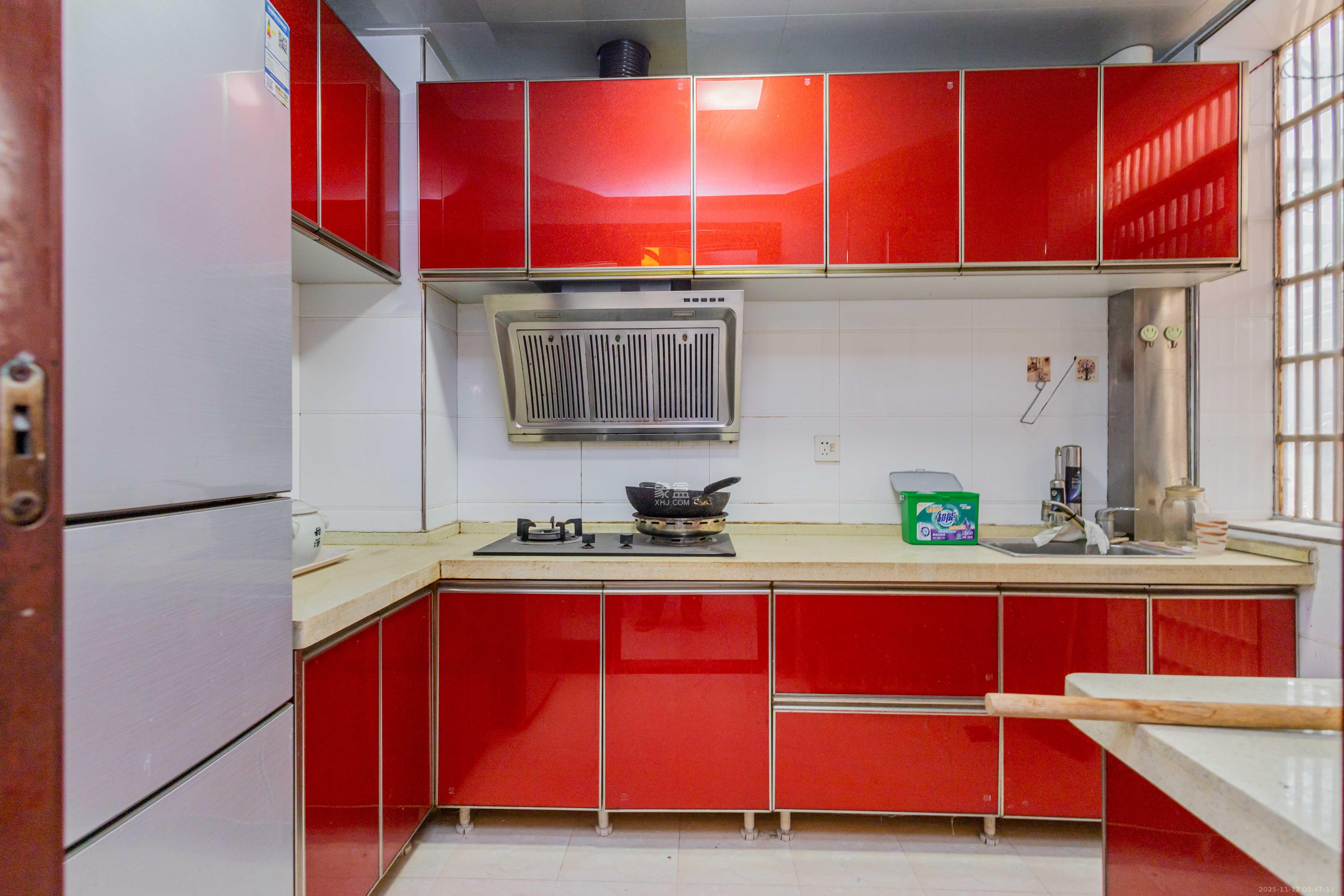 东门尚苑  3室2厅1卫    58.0万厨房