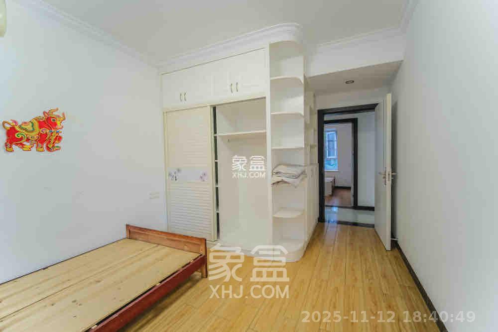 和悦城(蟠龙景苑) 3室2厅2卫 2200.0元/月 和悦城(蟠龙景苑) 3室2厅2卫 2200.0元/月室内图