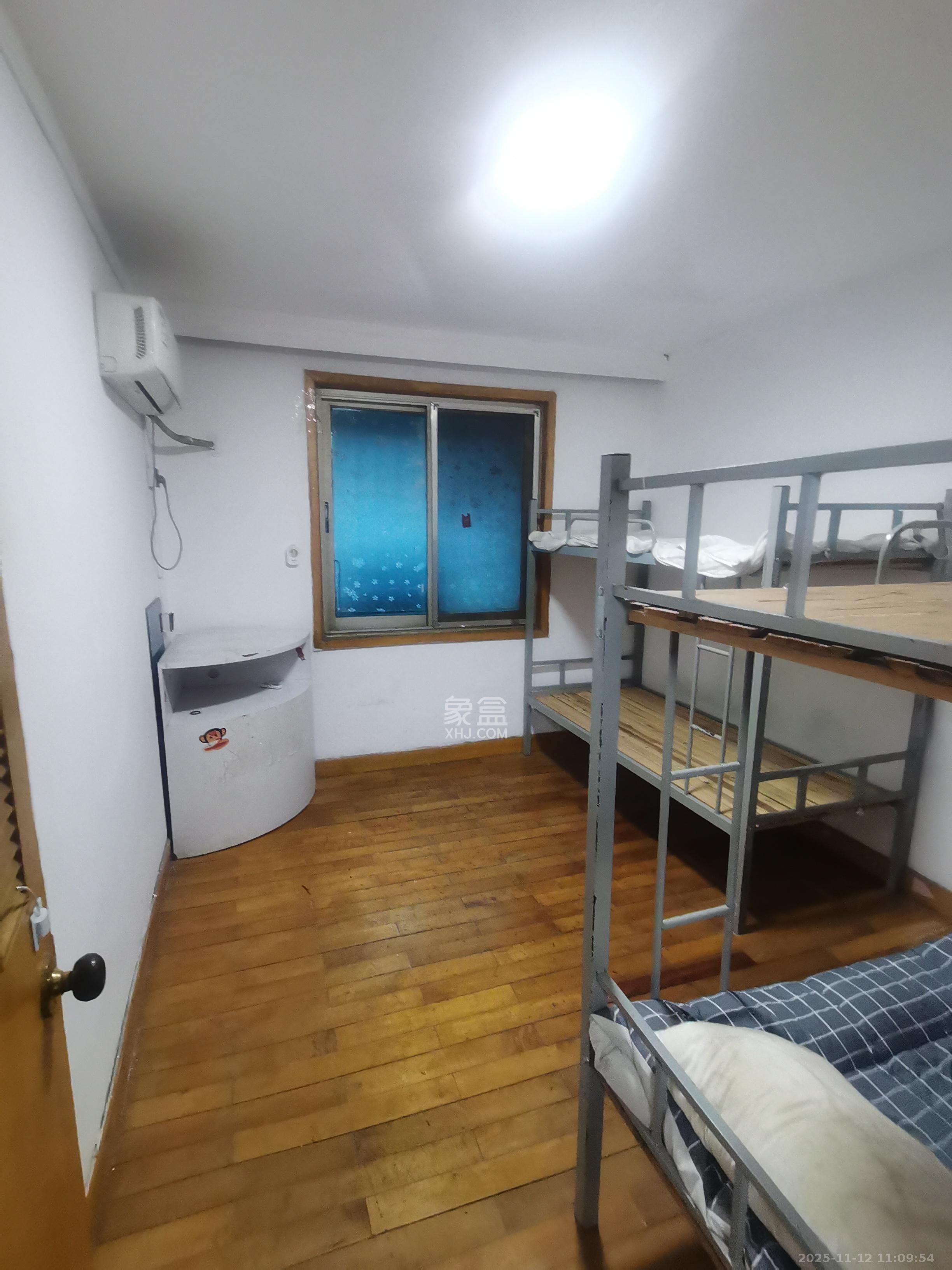 活元桥散盘  4室2厅1卫    2000.0元/月室内图