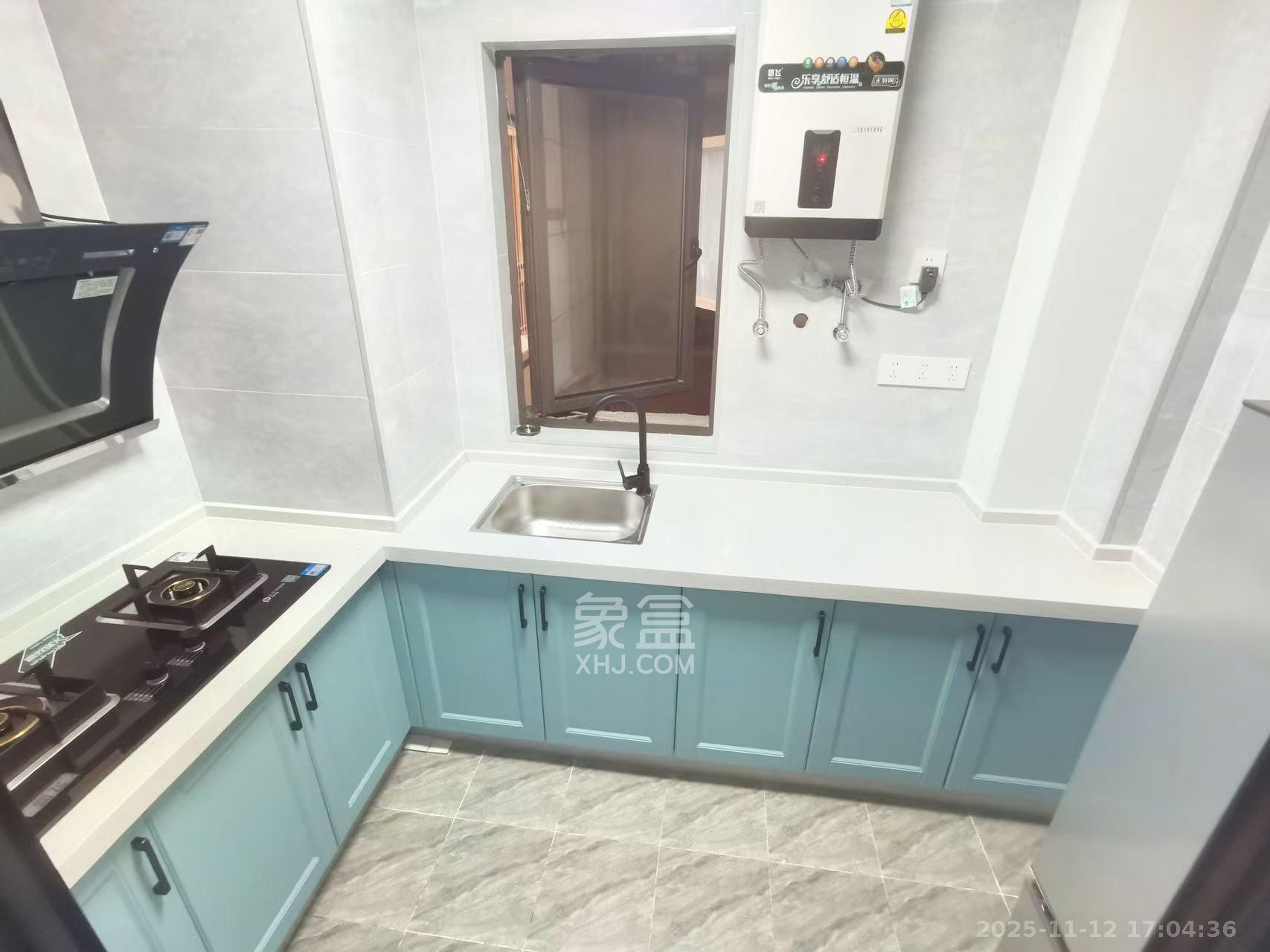 阳光城尚东湾凌云府  3室2厅2卫    2400.0元/月室内图