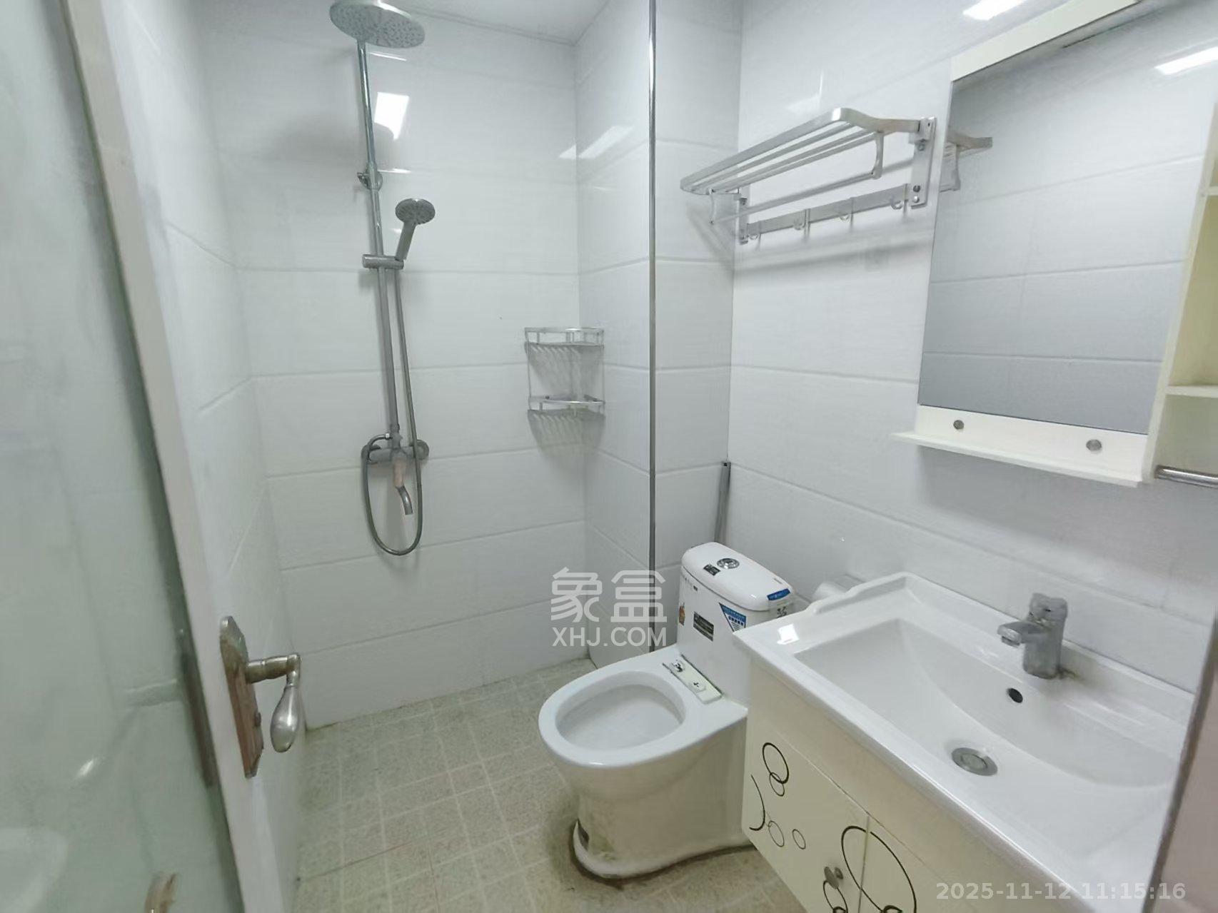 洛口渔香  2室2厅2卫    1000.0元/月室内图