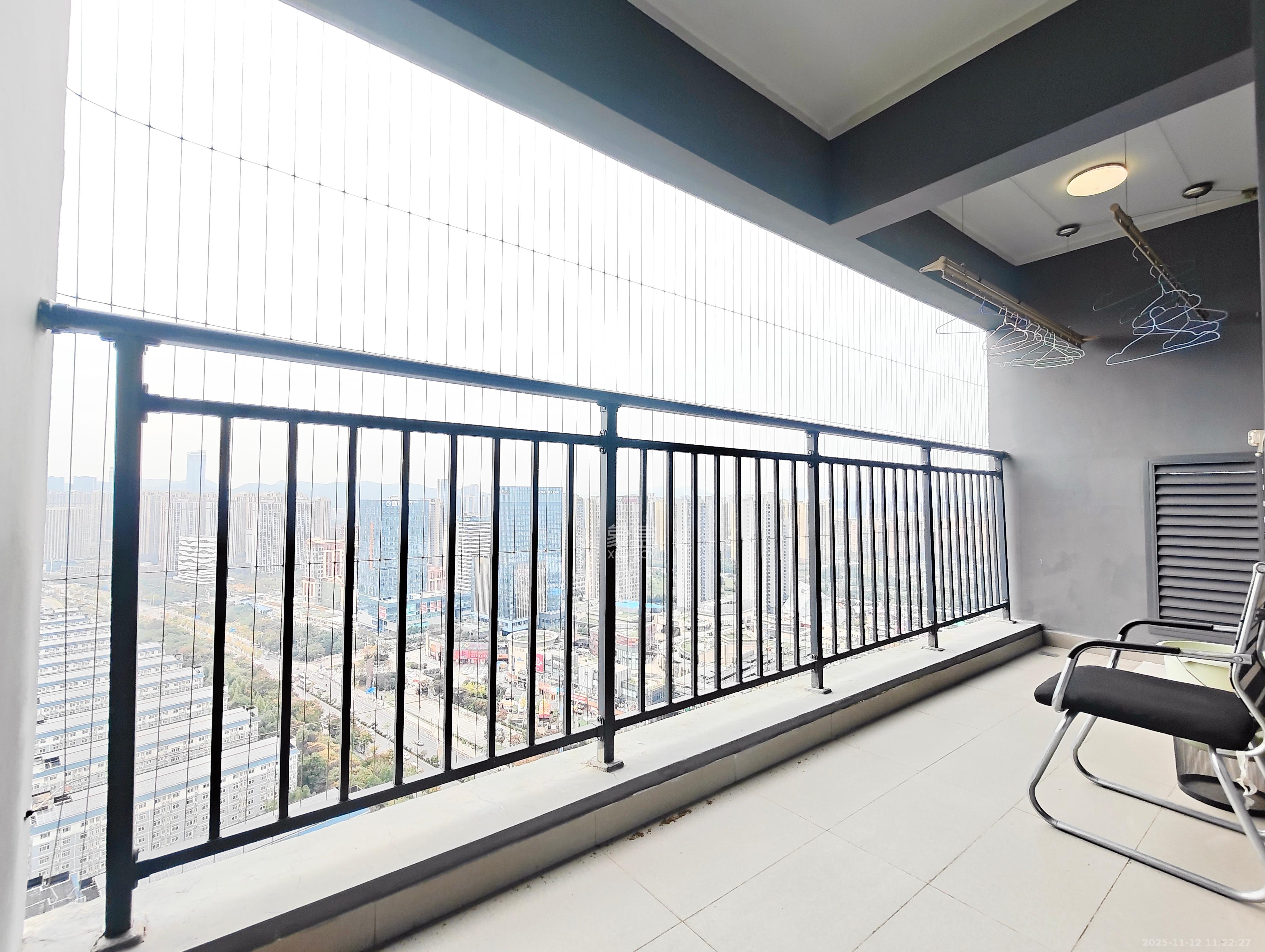 梅溪悦章 3室2厅2卫 3200.0元/月 梅溪悦章 3室2厅2卫 3200.0元/月室内图