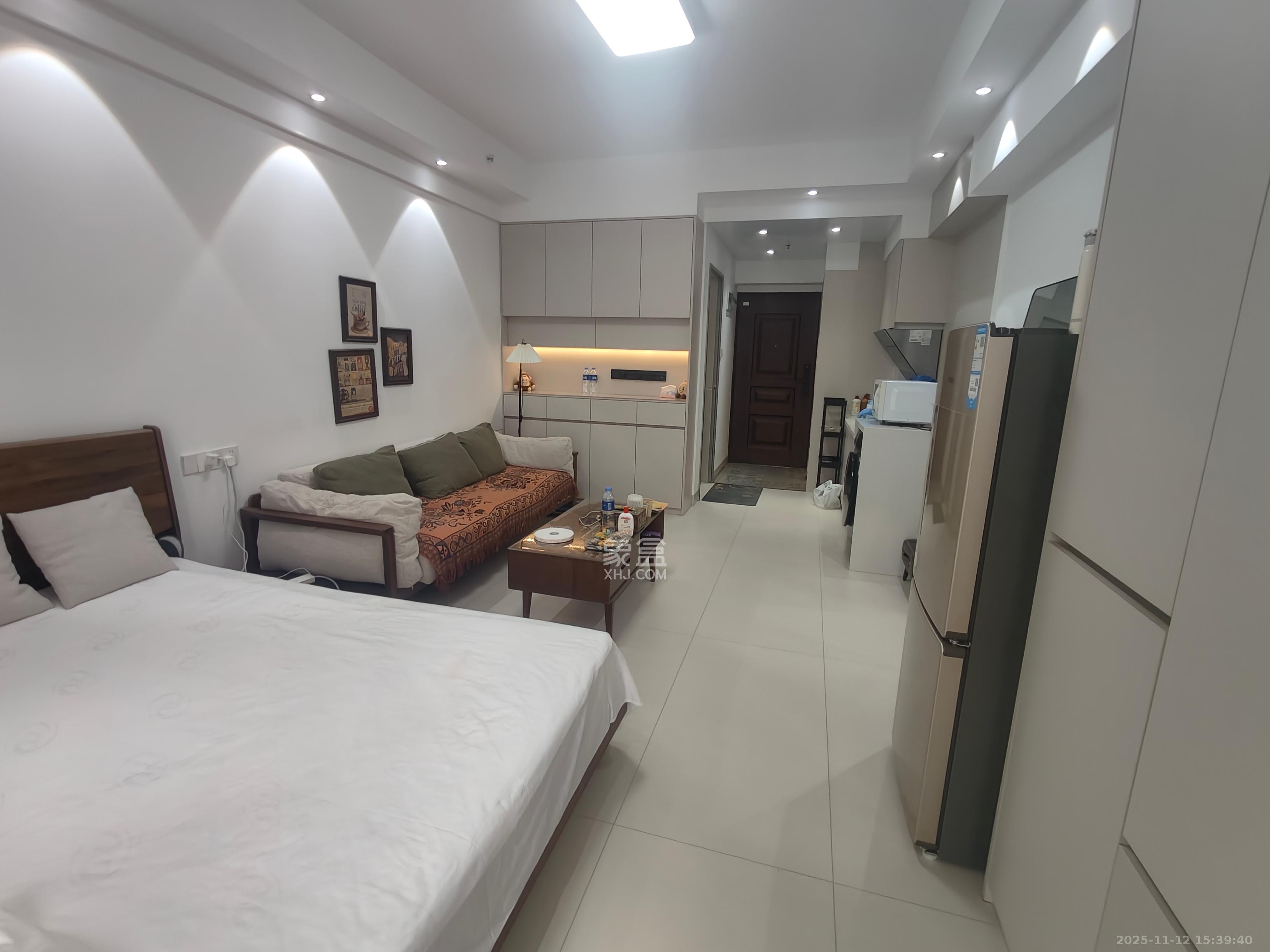 友兴家园  1室1厅1卫    1700.0元/月室内图