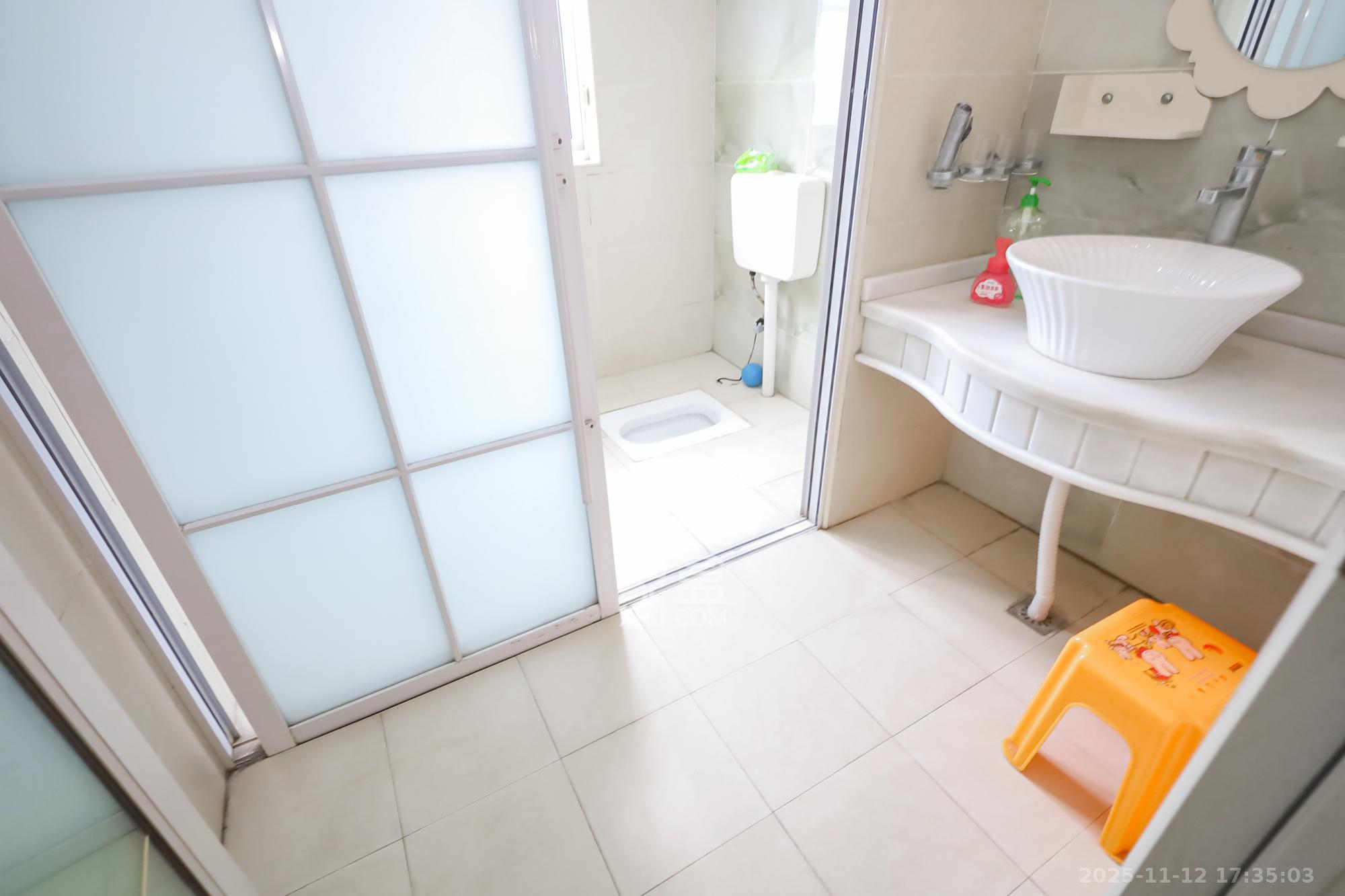 景秀江山  3室2厅1卫    115.0万卫生间