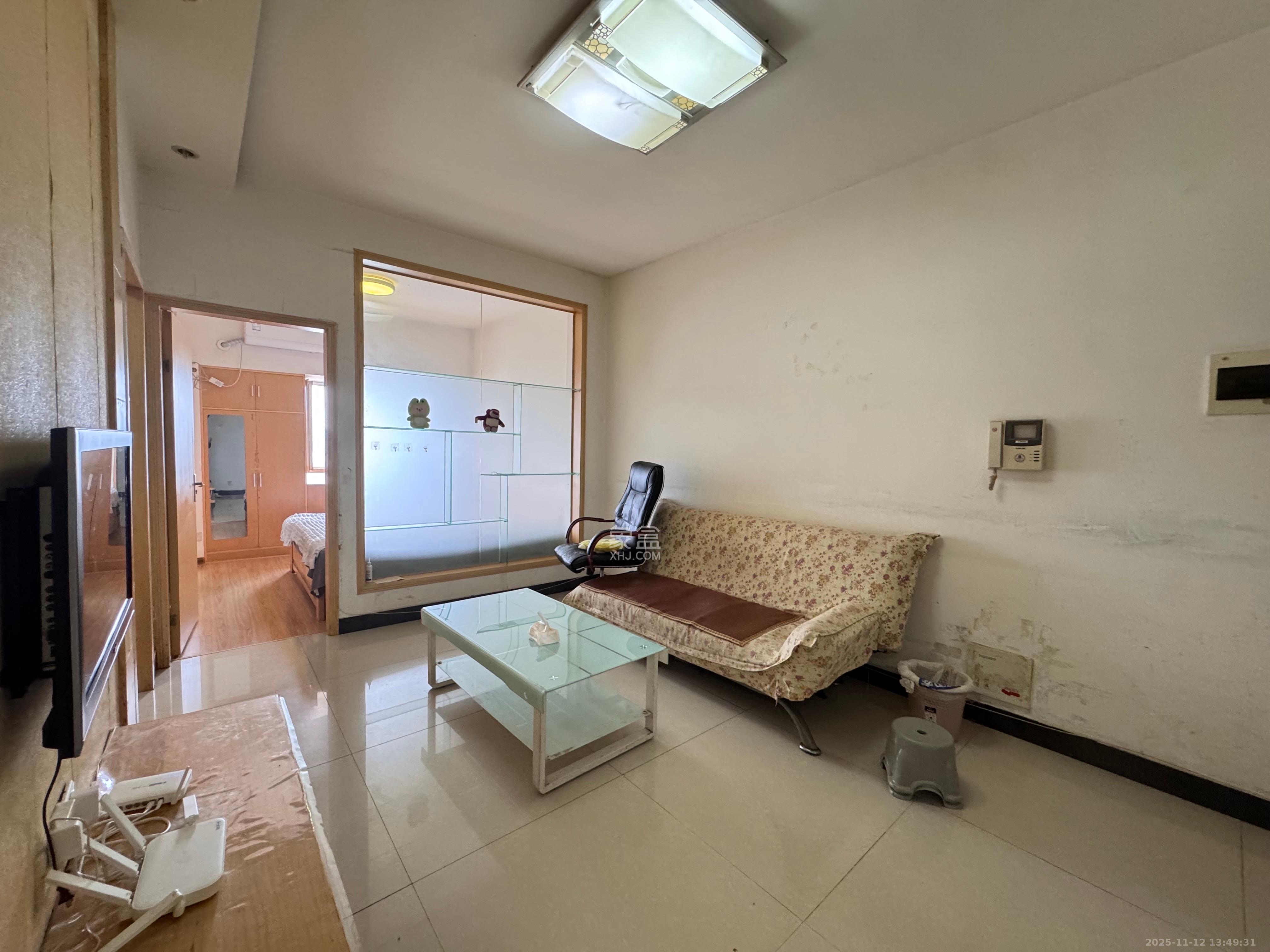 红区抽屉 1室1厅1卫 1550.0元/月 红区抽屉 1室1厅1卫 1550.0元/月室内图