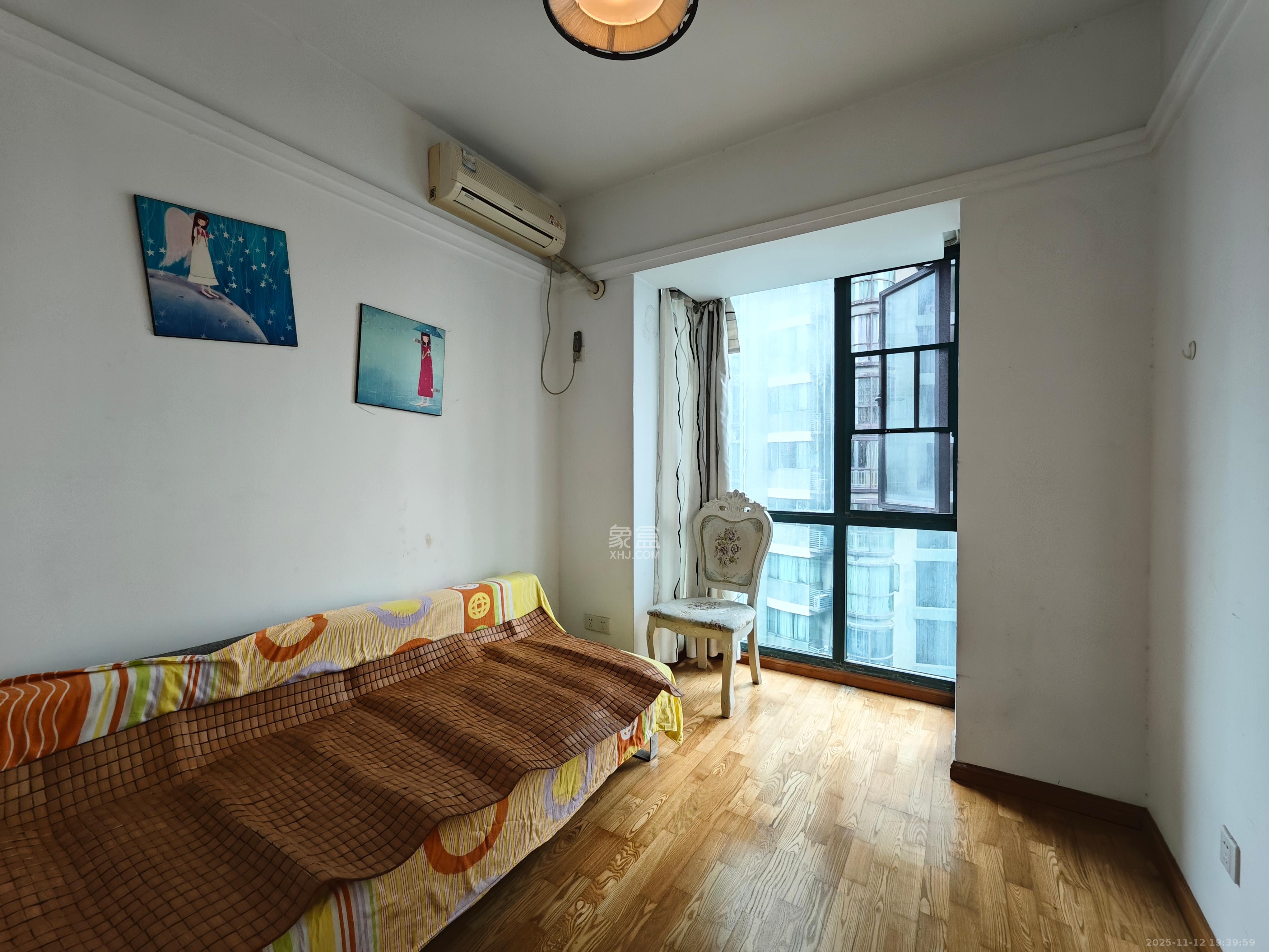 华盛新外滩  4室2厅2卫    4800.0元/月室内图