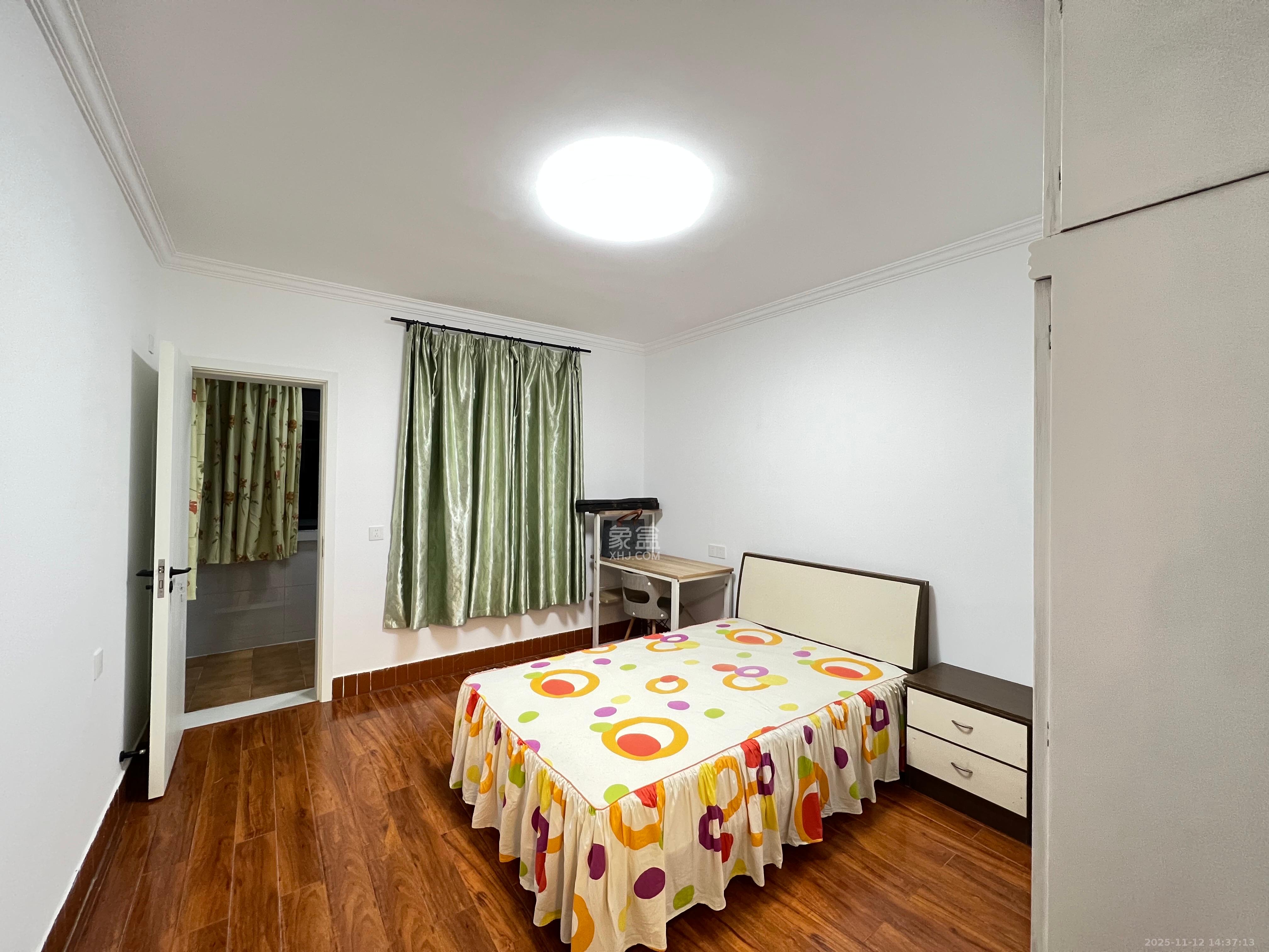 湖橡宿舍/湖橡小区  2室1厅1卫    2400.0元/月室内图