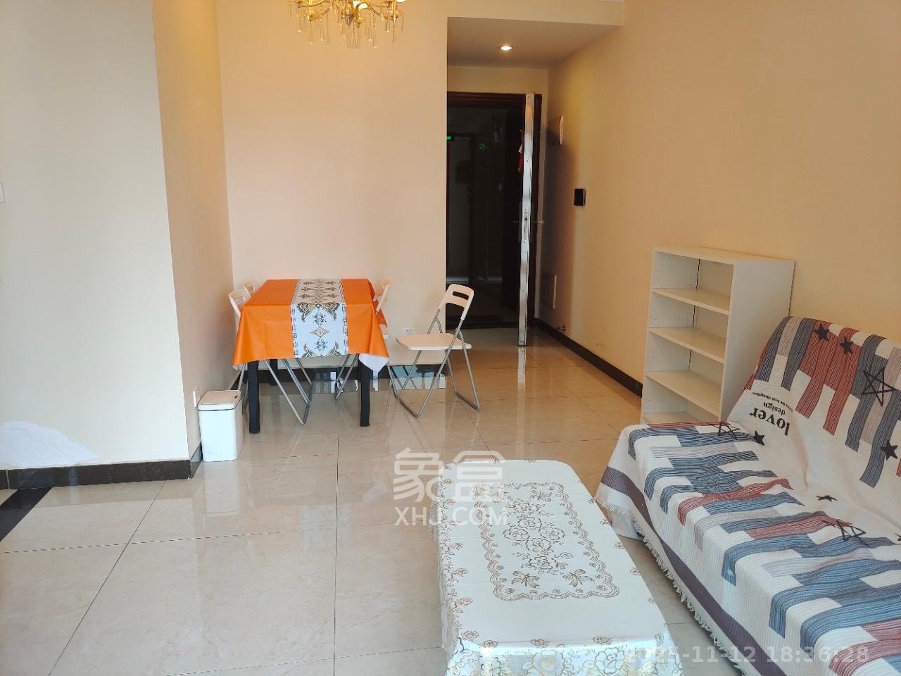 恒大国际广场  2室2厅1卫    2300.0元/月室内图1