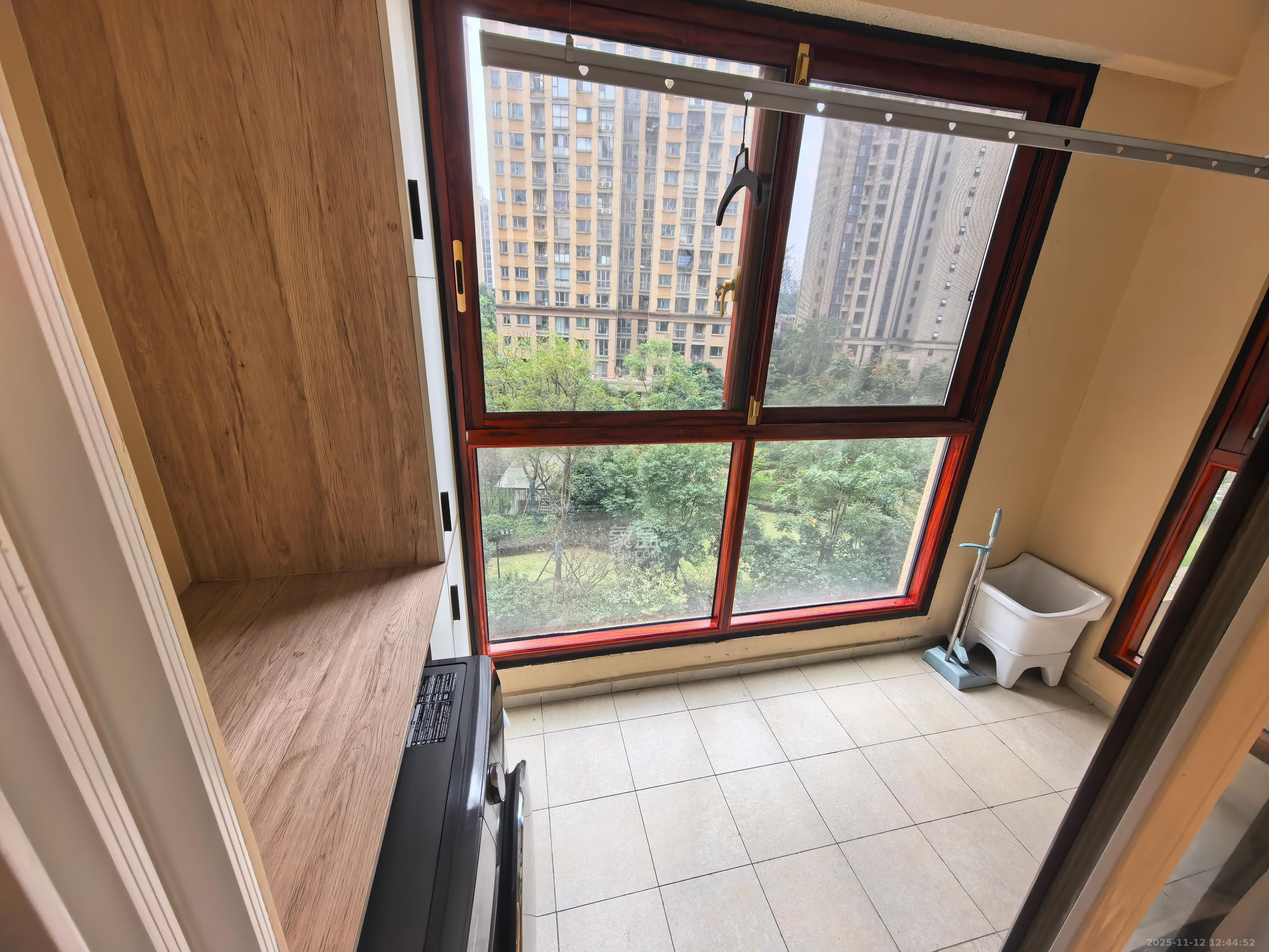 金地中交麓谷香颂(金地中交雅苑) 3室2厅2卫 2800.0元/月 金地中交麓谷香颂(金地中交雅苑) 3室2厅2卫 2800.0元/月室内图