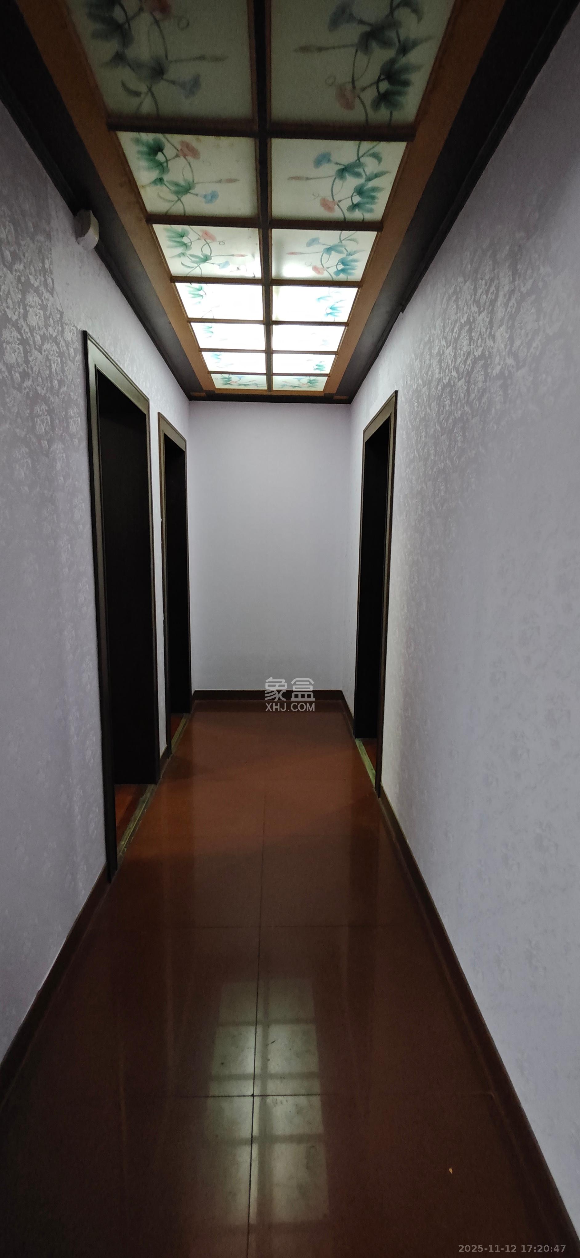 阳明山庄 3室1厅1卫 2100.0元/月 阳明山庄 3室1厅1卫 2100.0元/月室内图