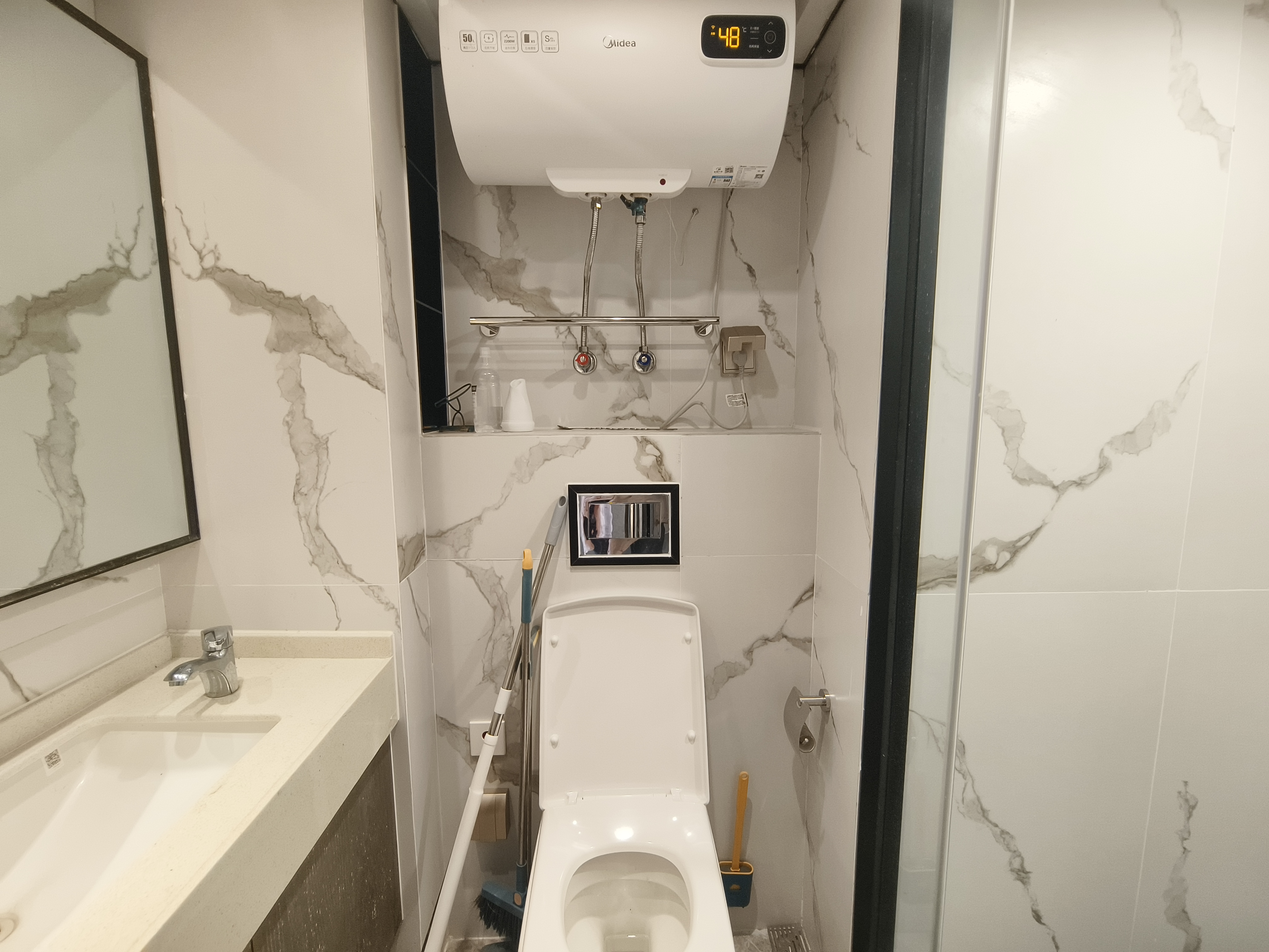 融创海口一号  1室1厅1卫    3300.0元/月室内图