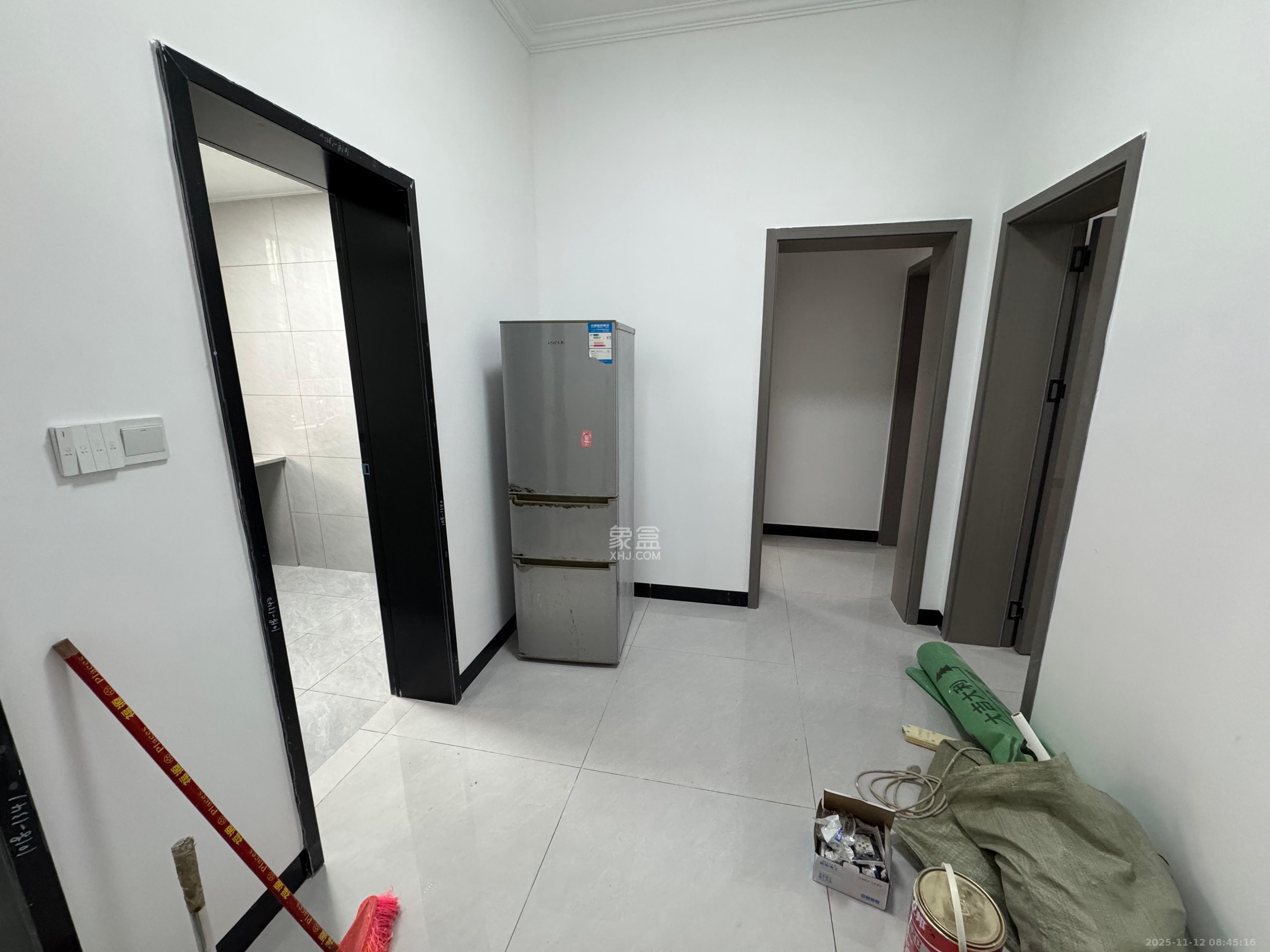 西牌楼商业局宿舍  3室1厅1卫    3200.0元/月室内图