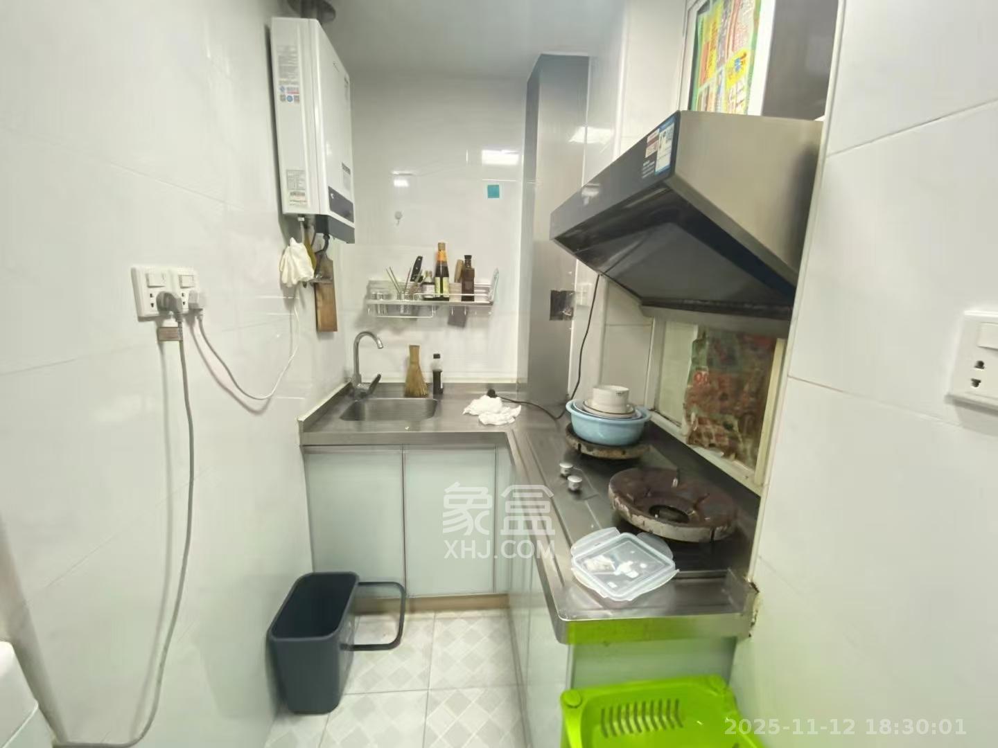 茅亭子  1室0厅1卫    1600.0元/月室内图