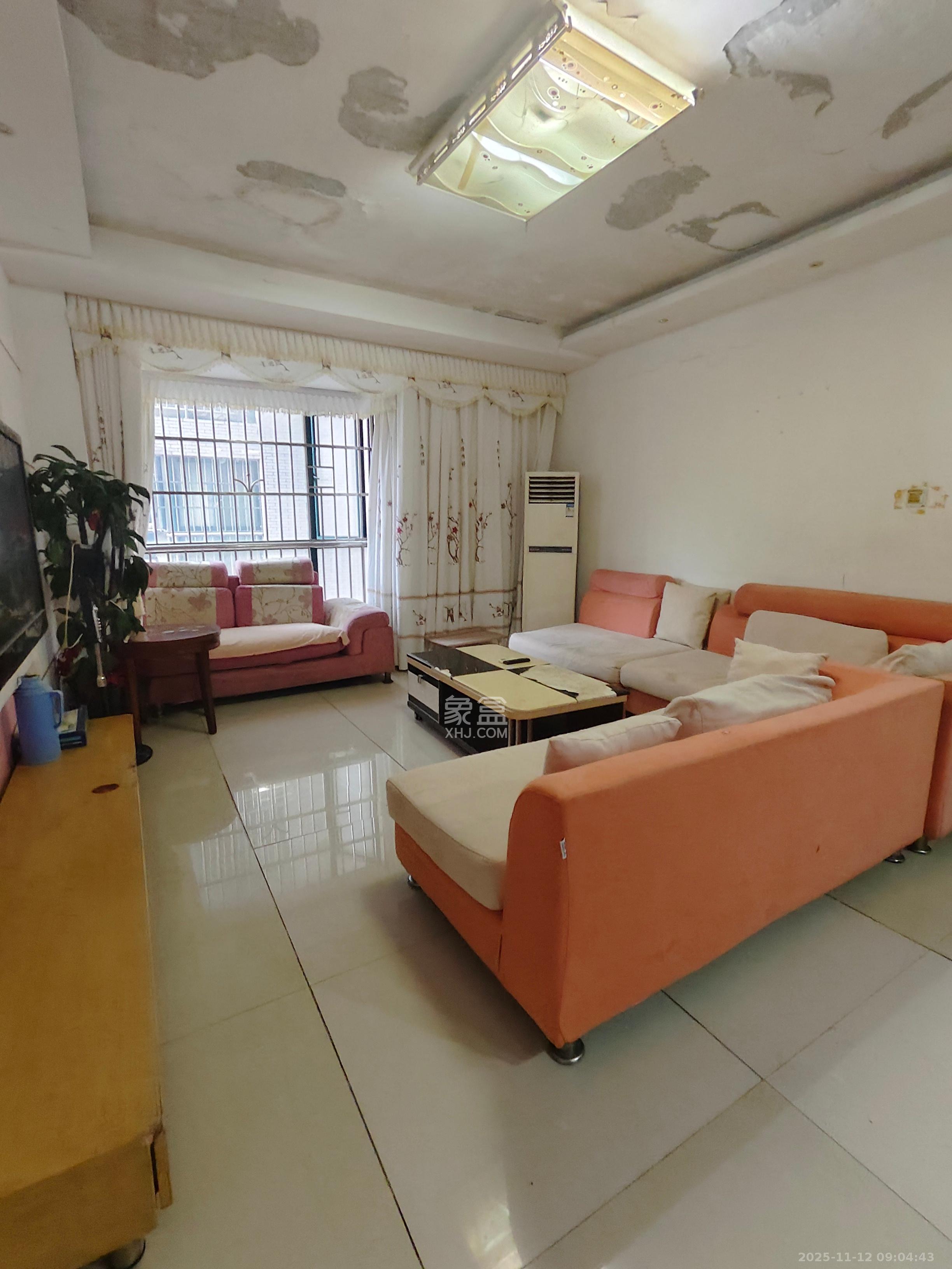 华天LOHO小镇  3室2厅1卫    1500.0元/月