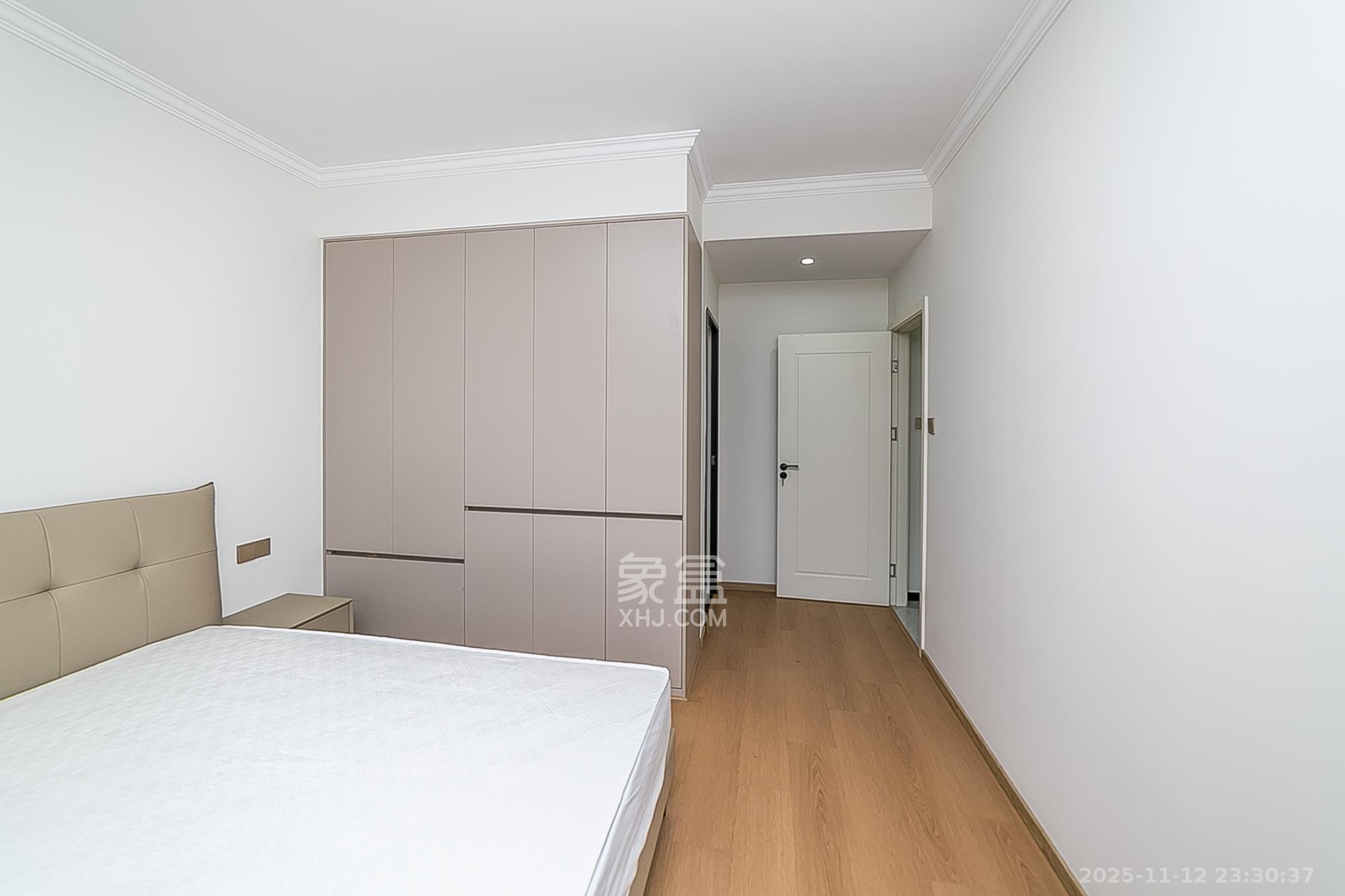 岭福家苑（天心佳苑）  3室2厅1卫    118.0万卧室