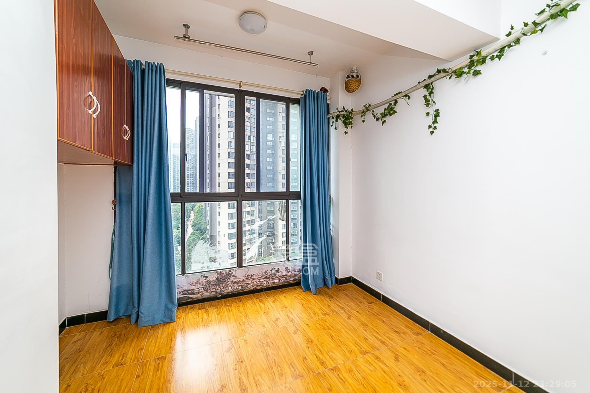 星宇V立方（旭和大厦）  1室1厅1卫    36.0万卧室