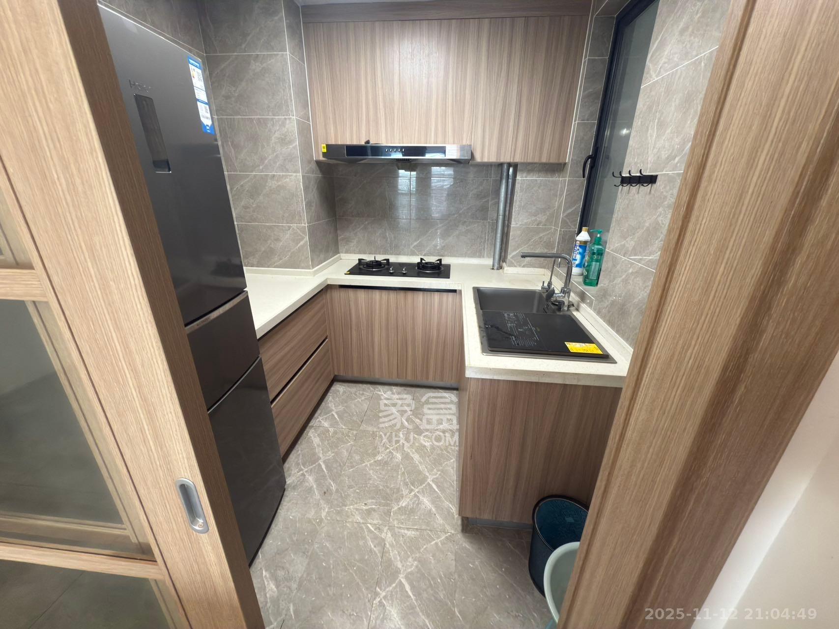 南山梅溪一方  1室0厅0卫    2900.0元/月室内图